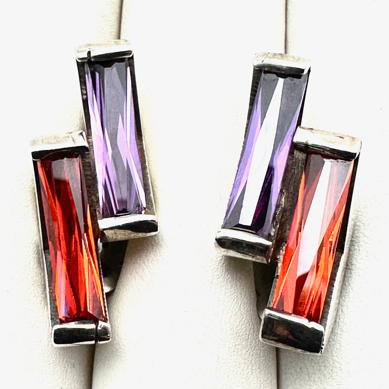 Vintage Mid Century Mexico Designer Maria Elena Munos Purple Red Glass Sterling Silver Earrings Clip: Vintage Mid Century Mexico Designer Maria Elena Munos Purple Red Glass Sterling Silver Earrings Clip 33 Grams