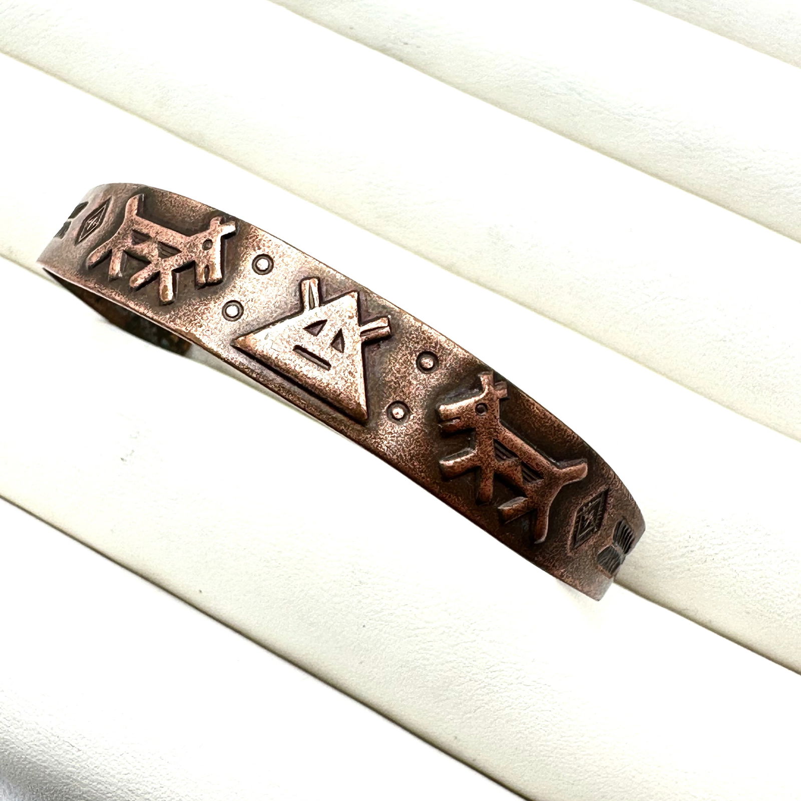 Vintage Bell Trading Post Copper Cuff Bracelet Southwest Designs Adjustable Size (1 of 2)