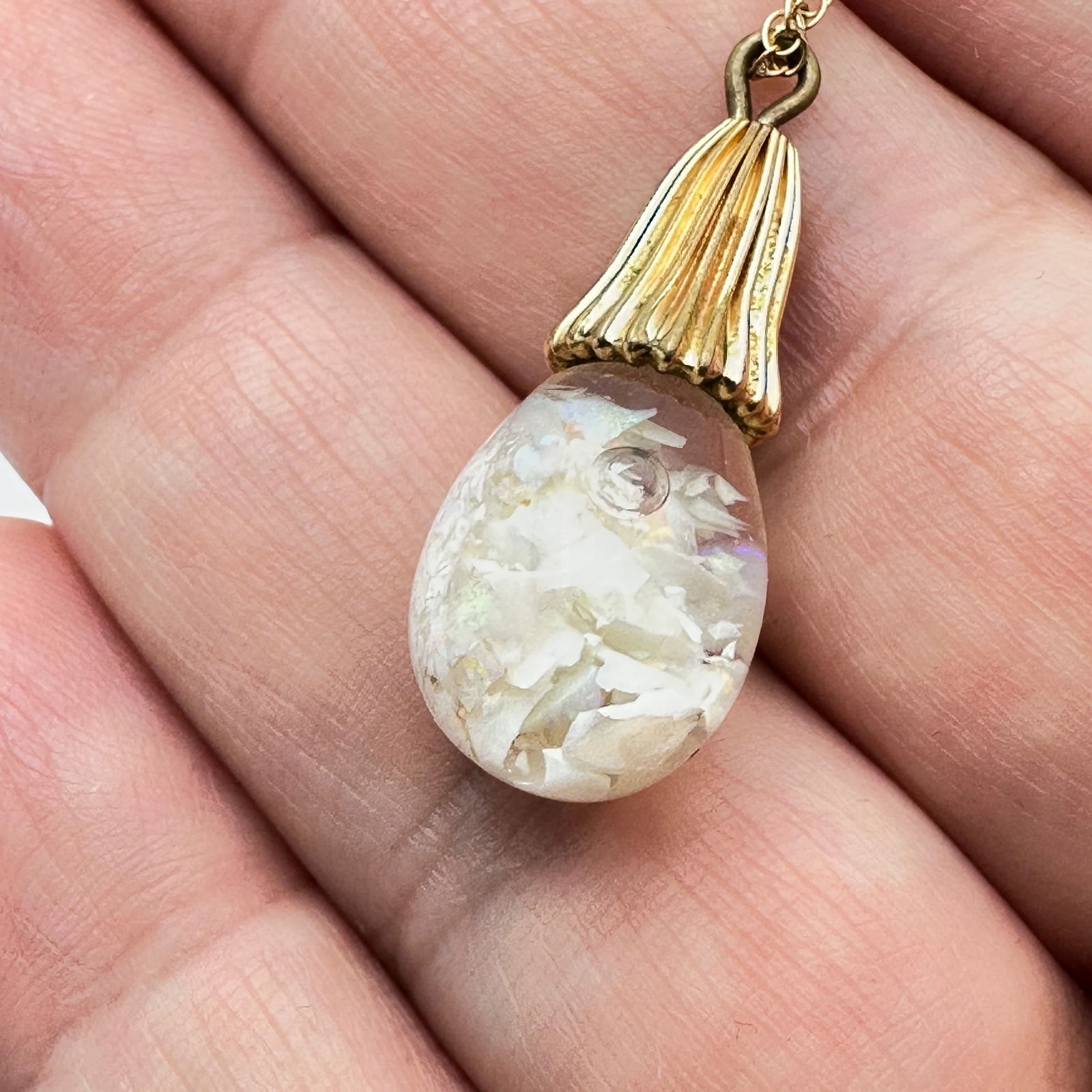 Vintage Floating Opal Pendant Gold Filled Necklace 18 Inch Chain (1 of 2)