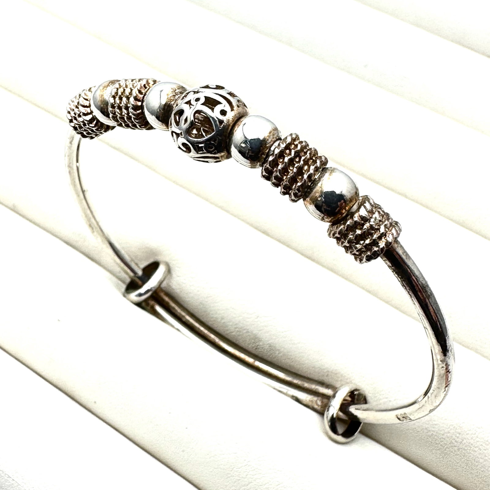 Sterling Silver Bracelet Filigree Ball Charms 7 Inch Adjustable Larger 17 Grams: Sterling Silver Bracelet Filigree Ball Charms 7 Inch Adjustable Larger 17 Grams