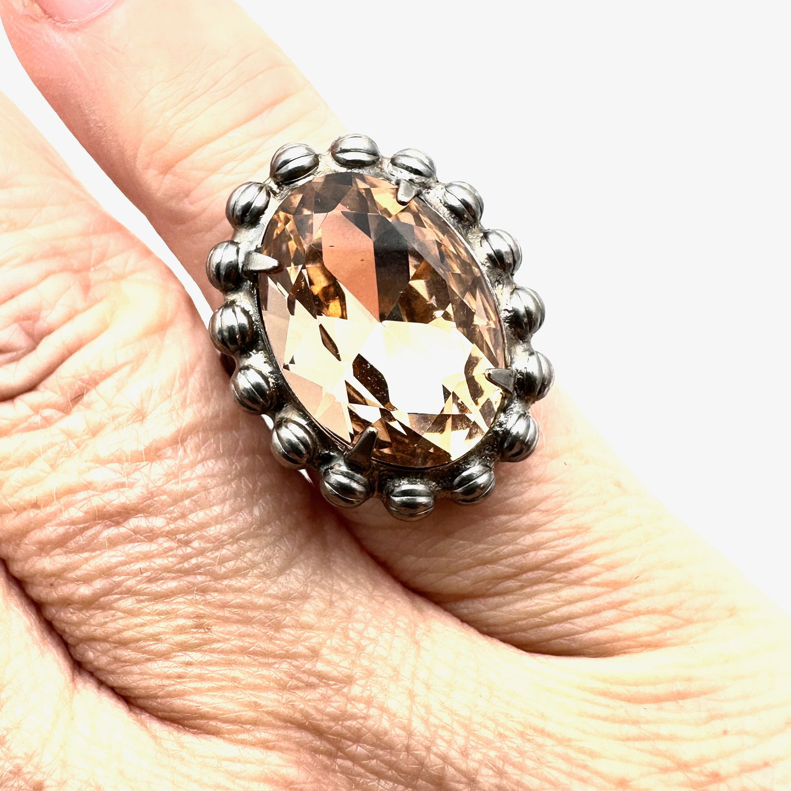Sorrelli Peach Crystal Silver Tone Ring Adjustable Size (1 of 2)