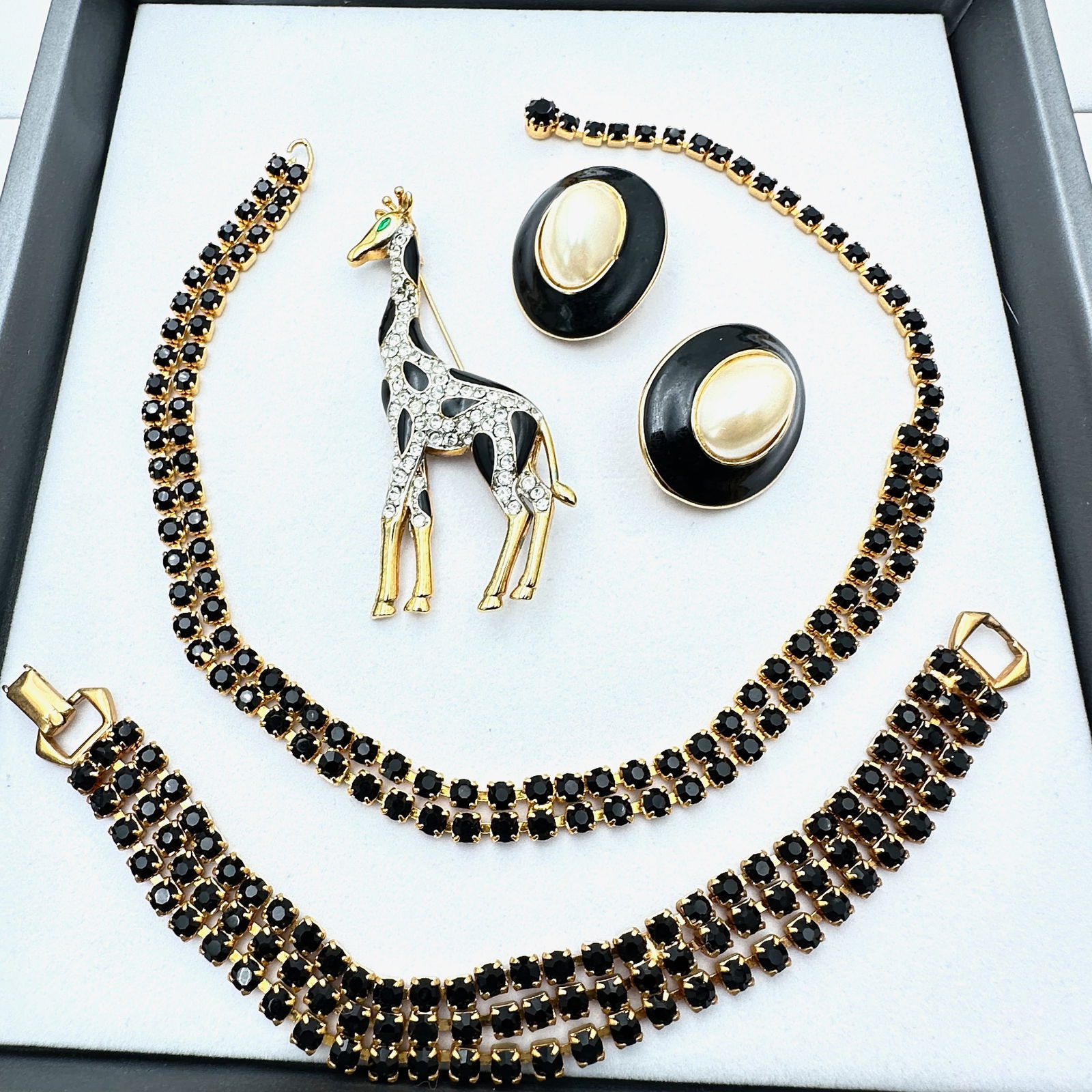 Vintage Black Glass Rhinestone Necklace Bracelet Set Giraffe Figural Brooch Pin Clip Earrings (1 of 2)
