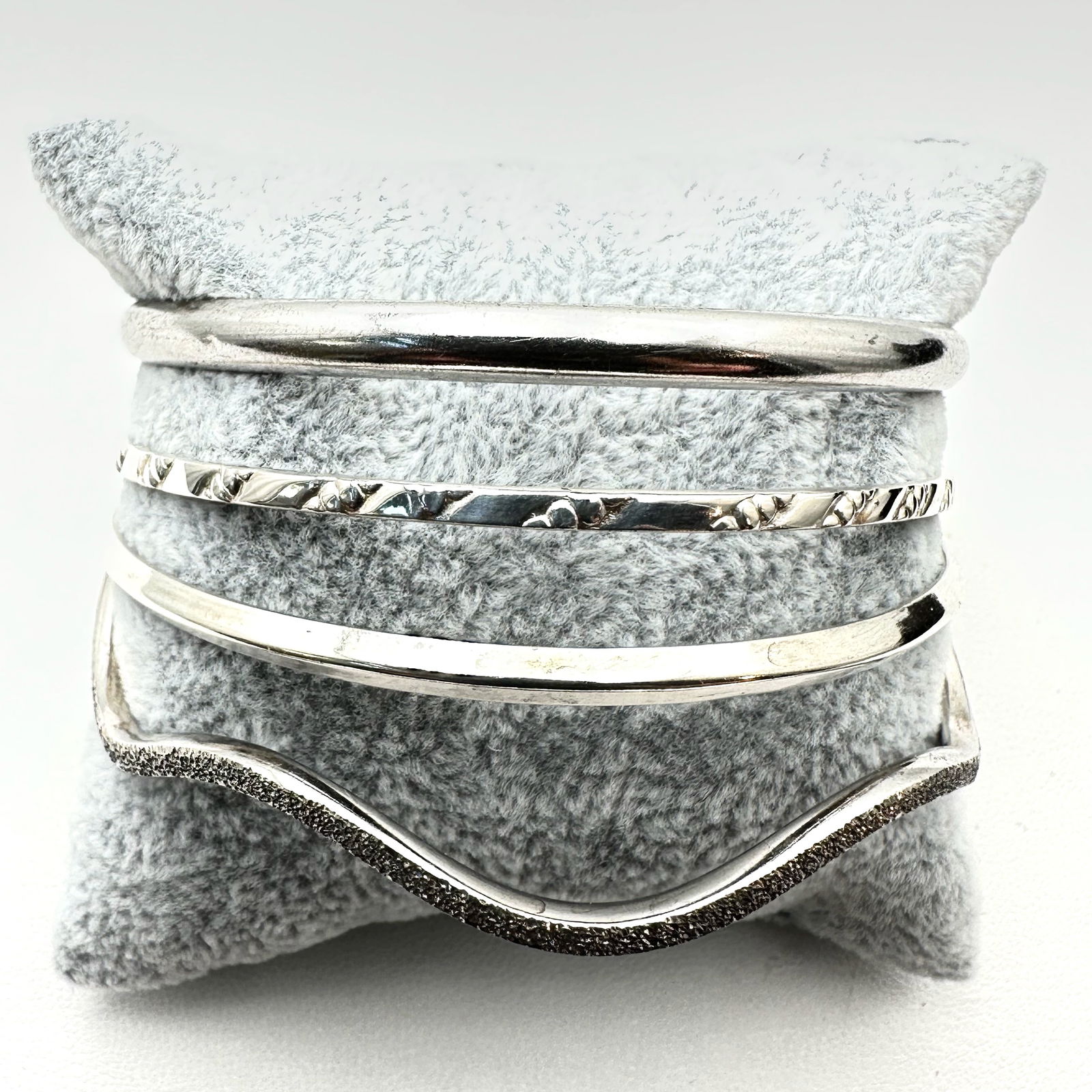 Group Sterling Silver Bracelets Bangles Total Weight 38 Grams (1 of 2)