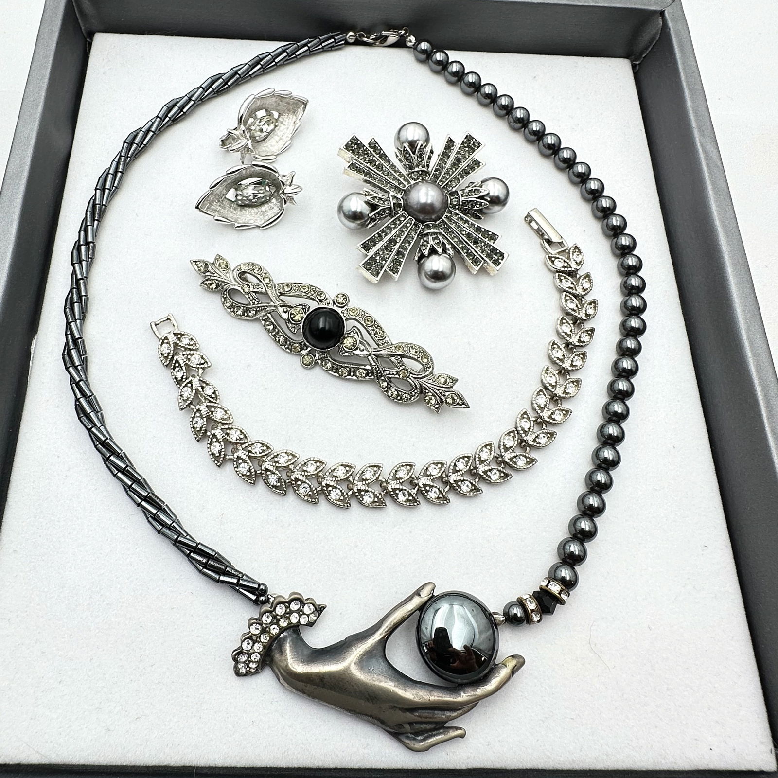 Vintage Jewelry Group Silver Tone Maltese Cross Brooch Pin Necklace Bracelet Clip Earrings (1 of 2)