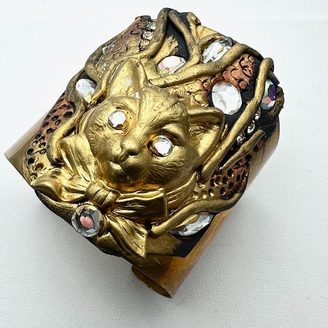 Vintage Artisan Dary Reese New York Art To Wear Cat Cuff Bracelet 2 Inch Width Adjustable Size: Vintage Artisan Dary Reese New York Art To Wear Cat Cuff Bracelet 2 Inch Width Adjustable Size