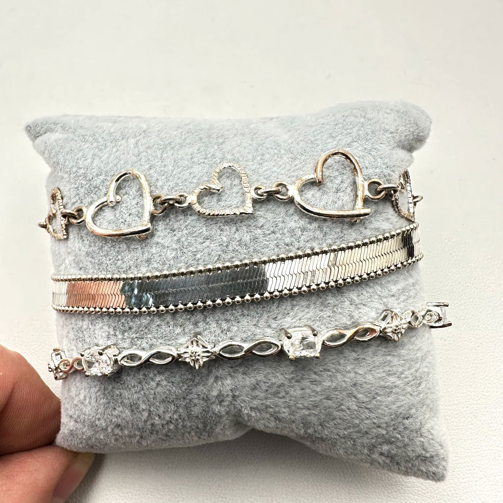 Group Sterling Silver Bracelets Weight 20 Grams: Group Sterling Silver Bracelets Weight 20 Grams