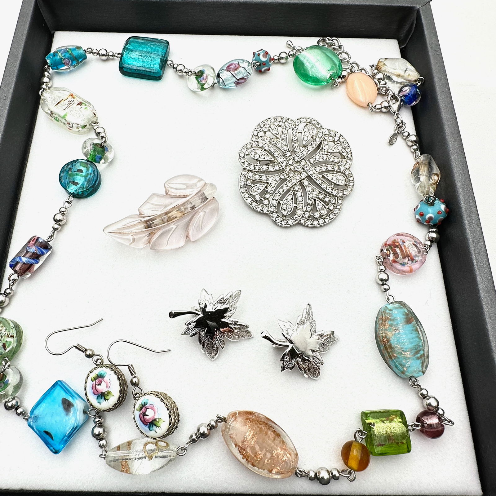 Vintage Jewelry Group Art Glass Bead Necklace Hand Painted Flower Earrings Early Plastic Brooch (1 of 2)