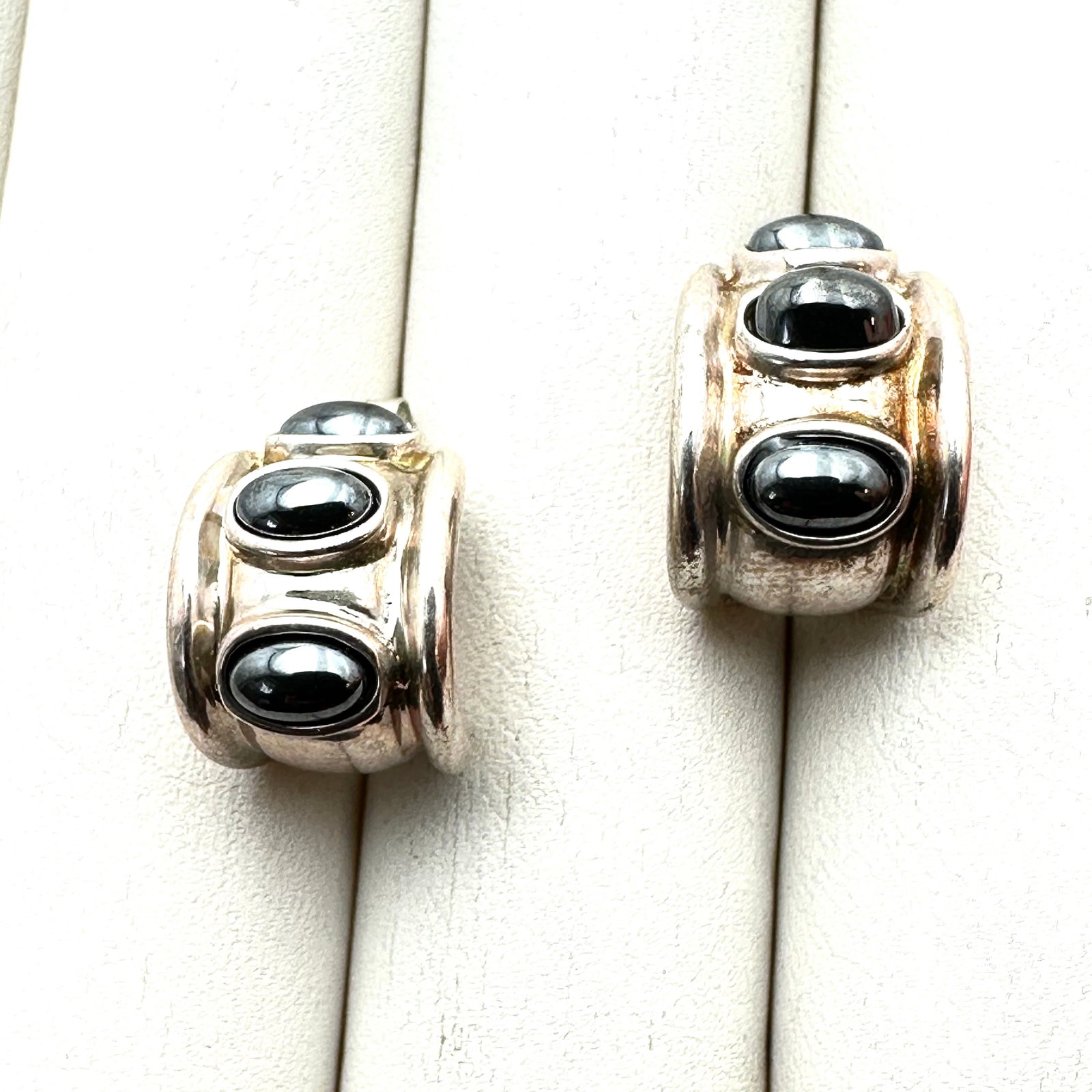 Joseph Esposito Hematite Sterling Silver Pierced Earrings 3/4 Inch: Joseph Esposito Hematite Sterling Silver Pierced Earrings 3/4 Inch