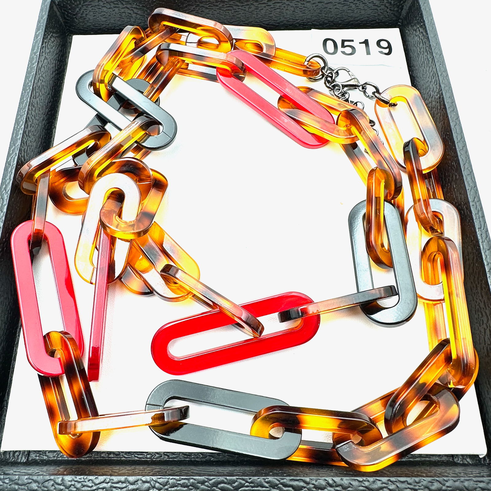 Rara Avis By Iris Apfel Red Faux Tortoise Lucite Link Necklace 48 Inch: Rara Avis By Iris Apfel Red Faux Tortoise Lucite Link Necklace 48 Inch