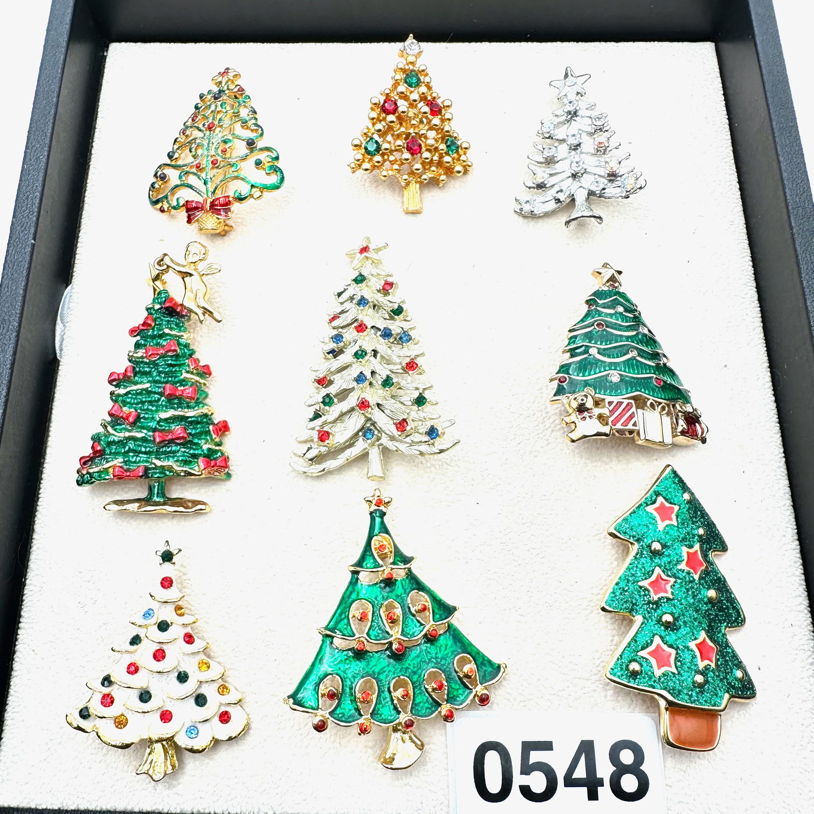 Vintage Jewelry Group Lot Christmas Holiday Winter Brooches Pins Christmas Trees (1 of 2)