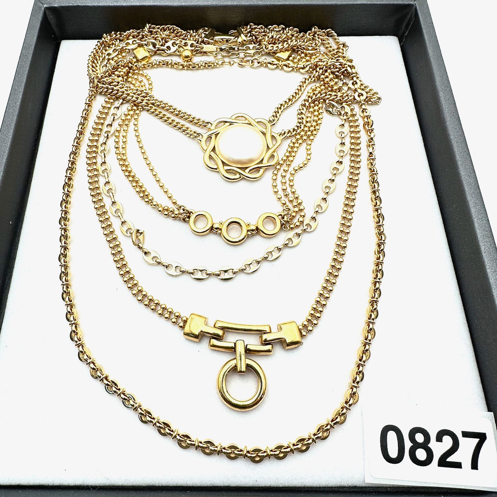 Vintage Jewelry Group Gold Tone Layering Necklaces Monet Lot of 5: Vintage Jewelry Group Gold Tone Layering Necklaces Monet Lot of 6