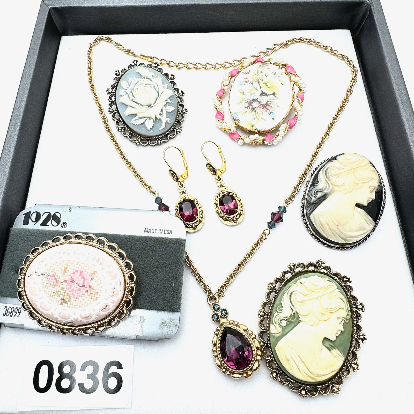 Vintage Jewelry Group 1928 Brooch On Card Purple Rhinestone 1928 Necklace Earrings Set Cameo: Vintage Jewelry Group 1928 Brooch On Card Purple Rhinestone 1928 Necklace Earrings Set Cameo Brooches
