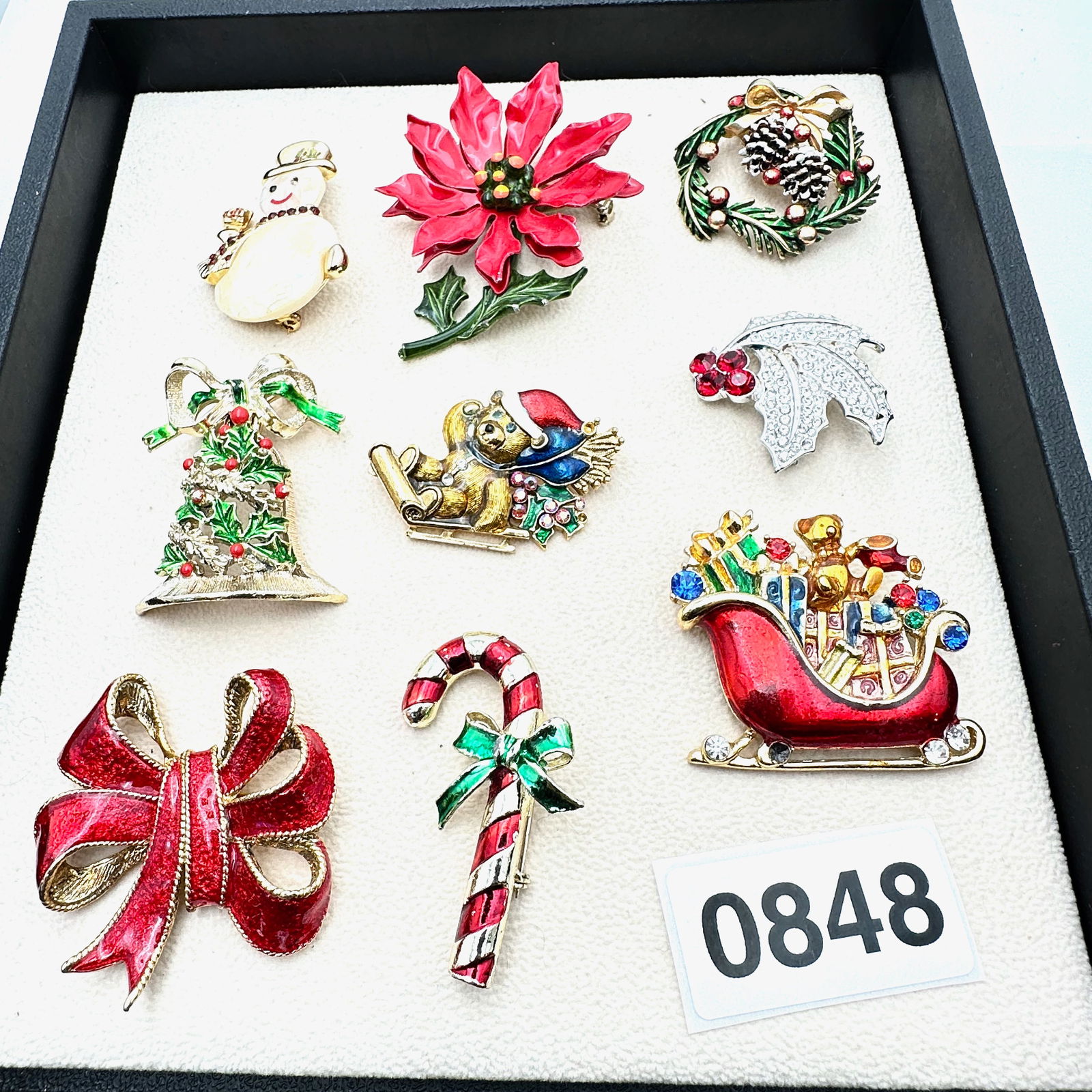 Vintage Jewelry Group Christmas Holiday Brooches Pins Monet Christopher Banks Jerrys: Vintage Jewelry Group Christmas Holiday Brooches Pins Monet Christopher Banks Jerrys