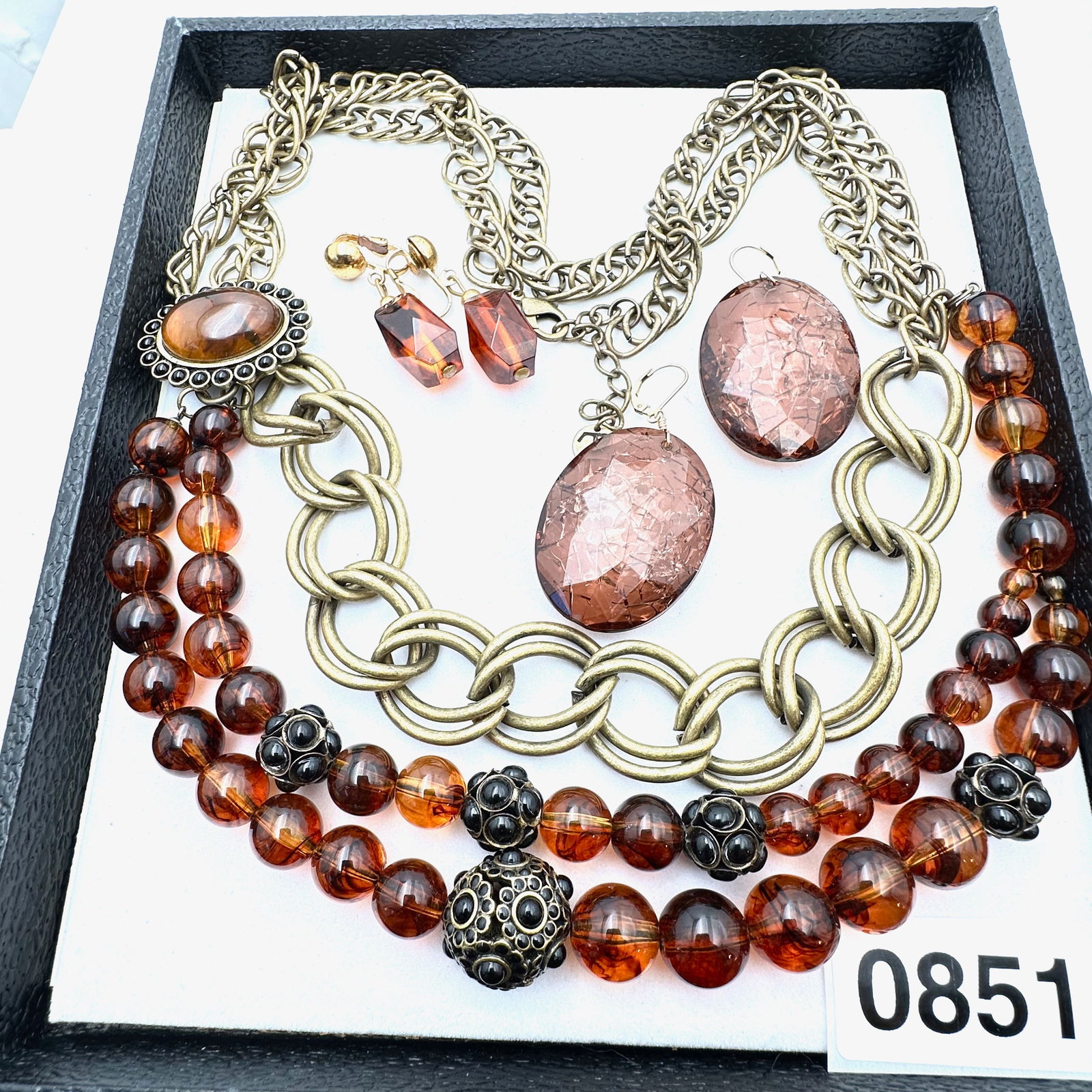 Vintage Jewelry Group Faux Amber Antiqued Gold tone Necklace Earrings: Vintage Jewelry Group Faux Amber Antiqued Gold tone Necklace Earrings