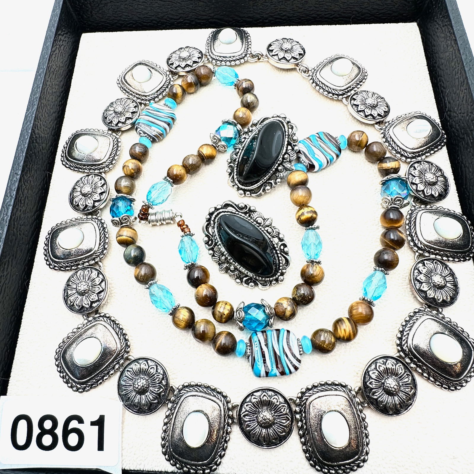 Vintage Jewelry Group Art Glass Gemstone Necklace Lucite Earrings Silver Tone Necklace: Vintage Jewelry Group Art Glass Gemstone Necklace Lucite Earrings Silver Tone Necklace