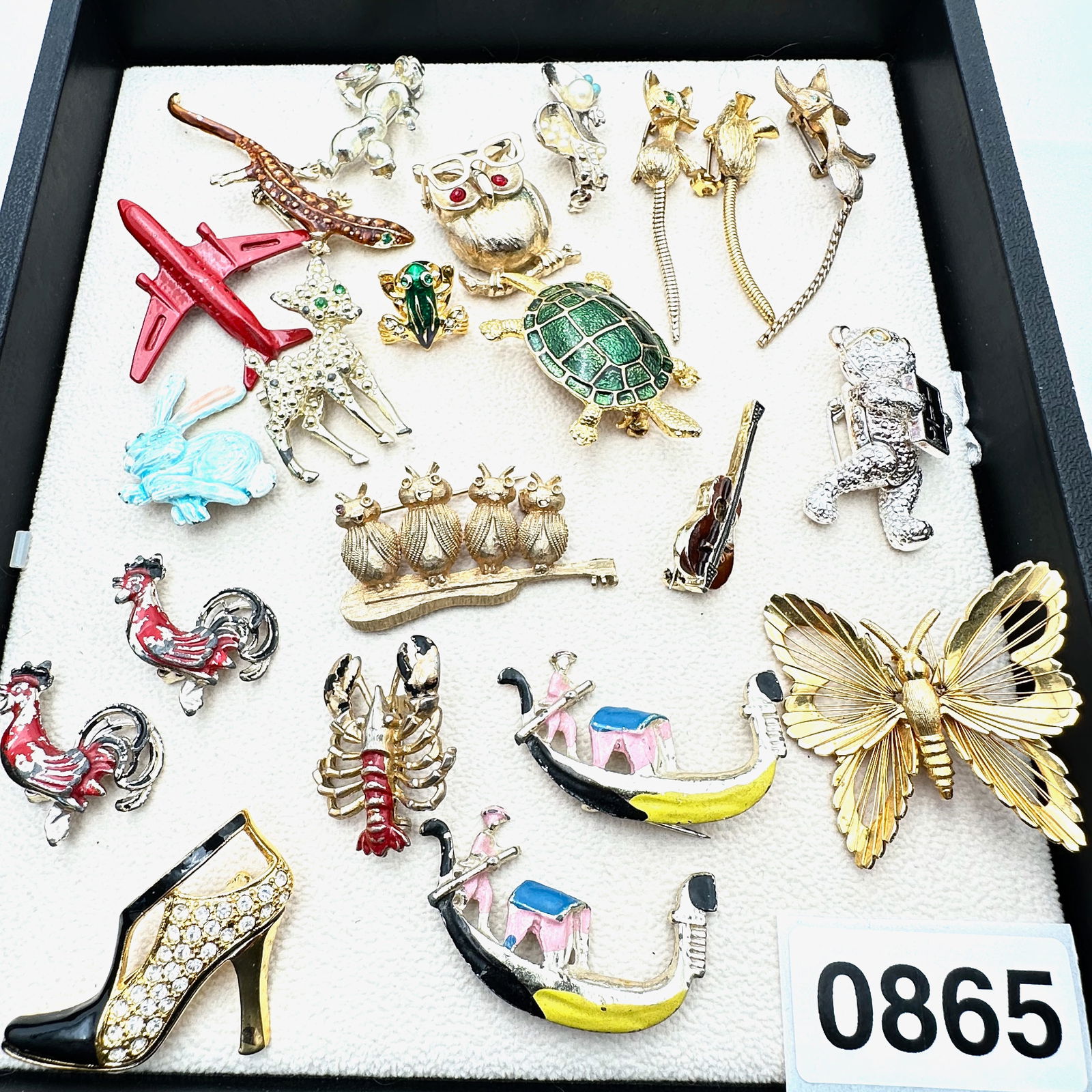 Vintage Jewelry Group Figural Brooches Turtle Own Cat Mouse Gondola Rooster (1 of 2)