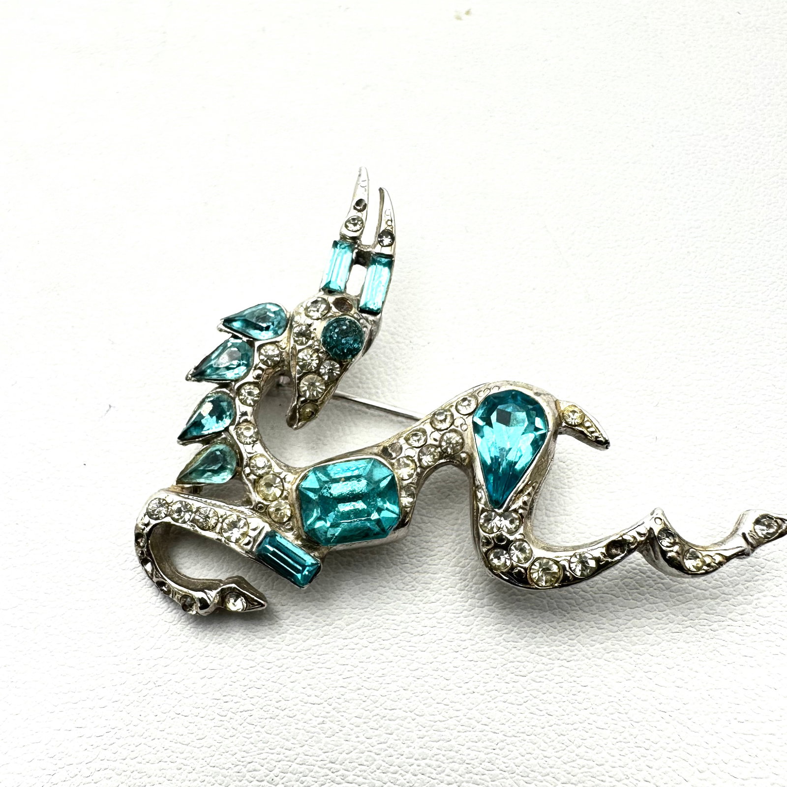 Vintage Antique 1940s Era Rhodium Plated Silver Tone Pot Metal Brooch Pin Dragon 2.25 Inch: Vintage Antique 1940s Era Rhodium Plated Silver Tone Pot Metal Brooch Pin Dragon 2.25 Inch