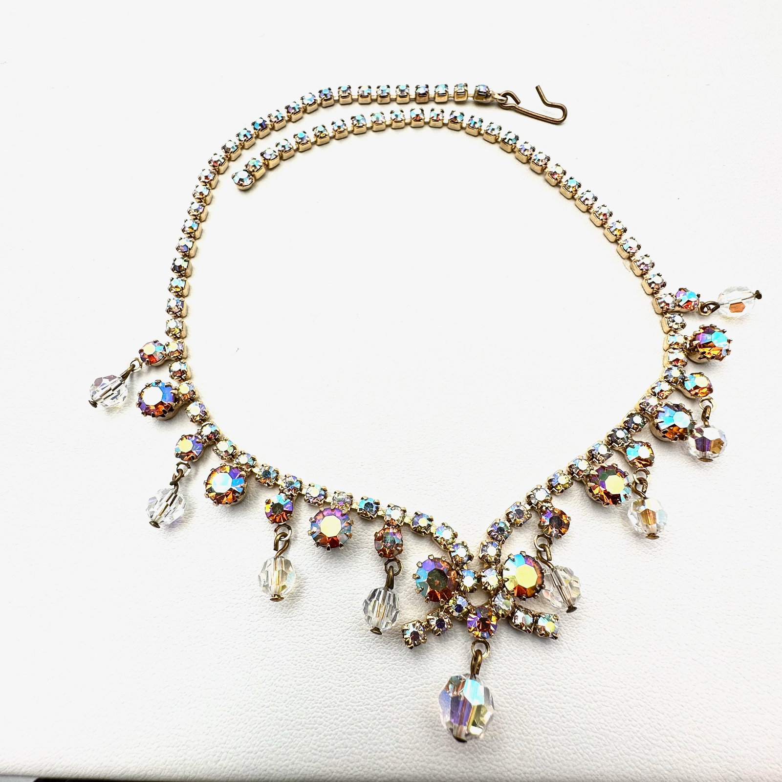 Vintage Aurora Borealis Rhinestone Crystal Bead Gold Tone Necklace 15 Inch: Vintage Aurora Borealis Rhinestone Crystal Bead Gold Tone Necklace 15 Inch