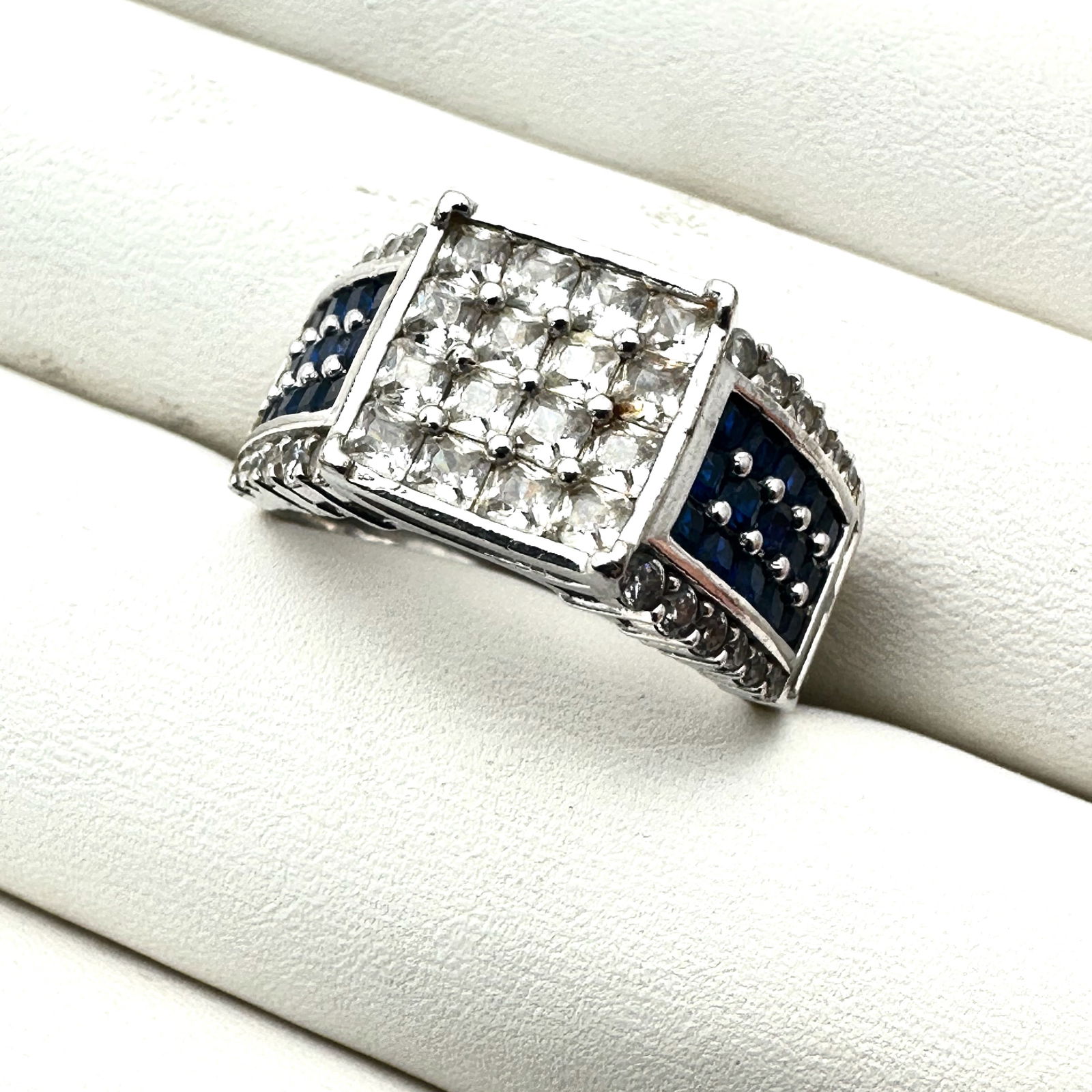 Cote D'Argent White Blue Gemstone Sterling Silver Ring Size 12 Weight 9.5 Grams Hallmarked FZN 925 (1 of 2)