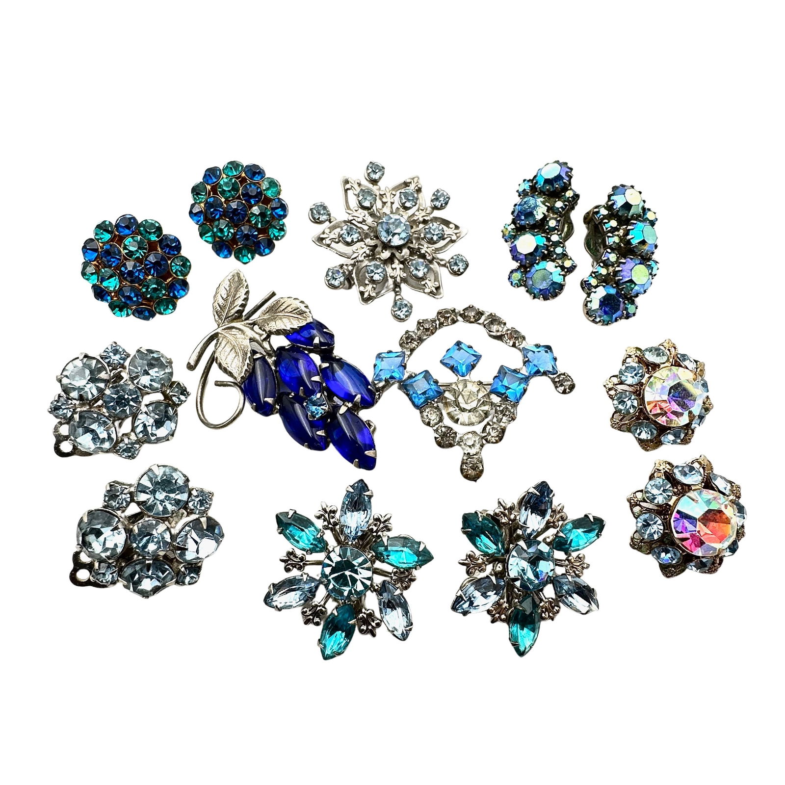 Vintage Jewelry Group Blue Green Rhinestone Brooches Pins and Earrings Some Signed Weiss Beau Jewels (1 of 2)