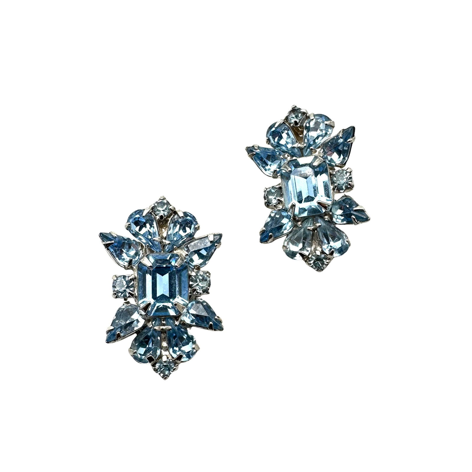 Vintage Unsigned Blue Glass Rhinestone Silver Tone Clip Earrings 1.25 Inch (1 of 2)