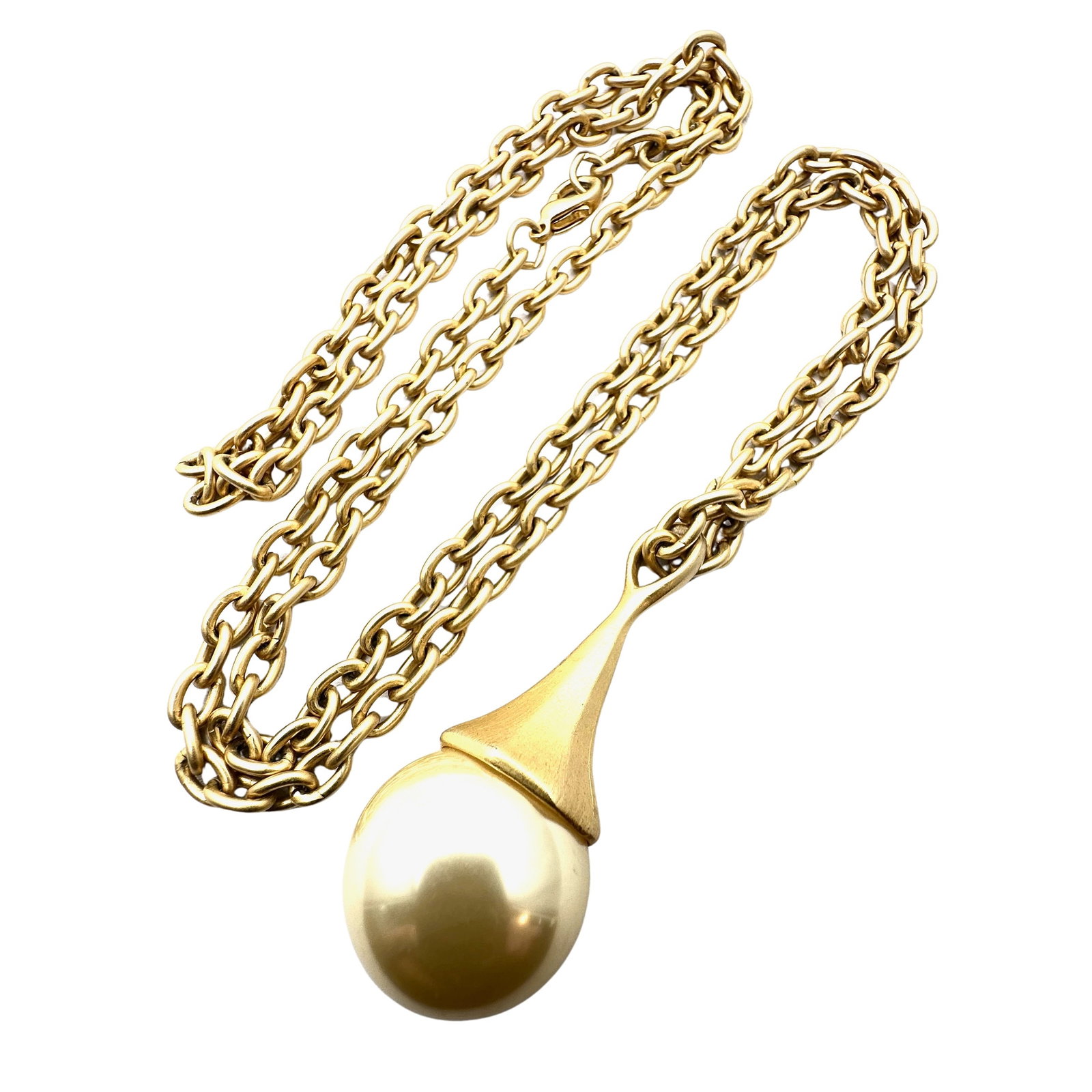 Vintage 1980s 1990s Era Matte Gold Tone Faux Pearl Pendant Necklace 30 Inch Chain: Vintage 1980s 1990s Era Matte Gold Tone Faux Pearl Pendant Necklace 30 Inch Chain