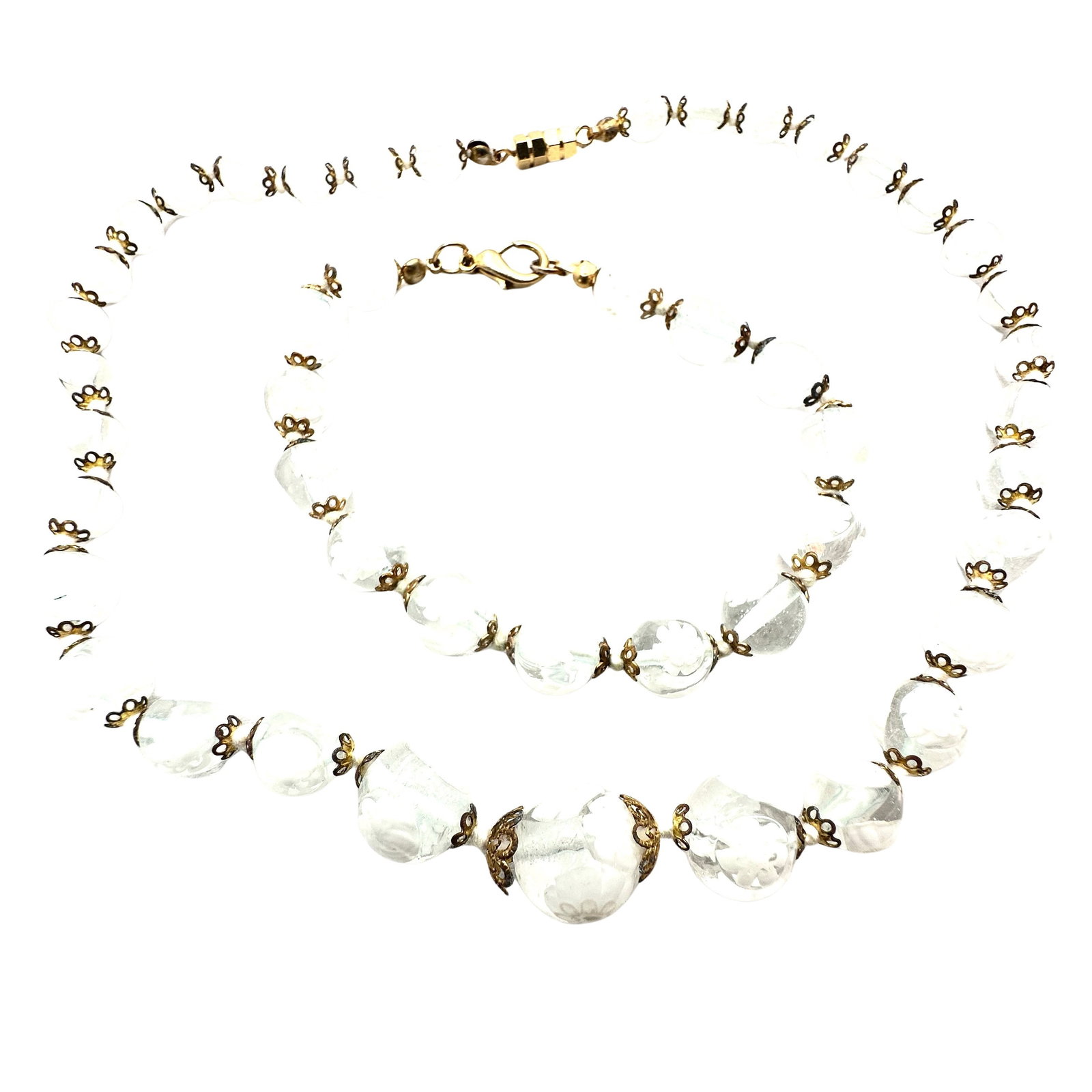Vintage White Art Glass Flower Bead Design 16 Inch Necklace 8 Inch Bracelet: Vintage White Art Glass Flower Bead Design 16 Inch Necklace 8 Inch Bracelet