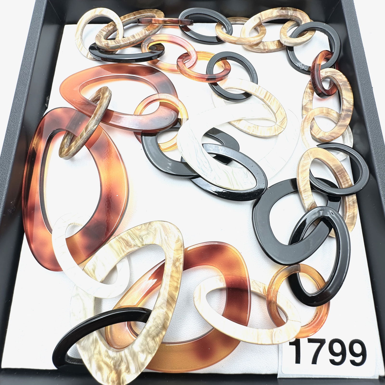 Bold Lucite Necklace 36 Inch Faux Tortoise Pearl Black Lucite Link: Bold Lucite Necklace 36 Inch Faux Tortoise Pearl Black Lucite Link