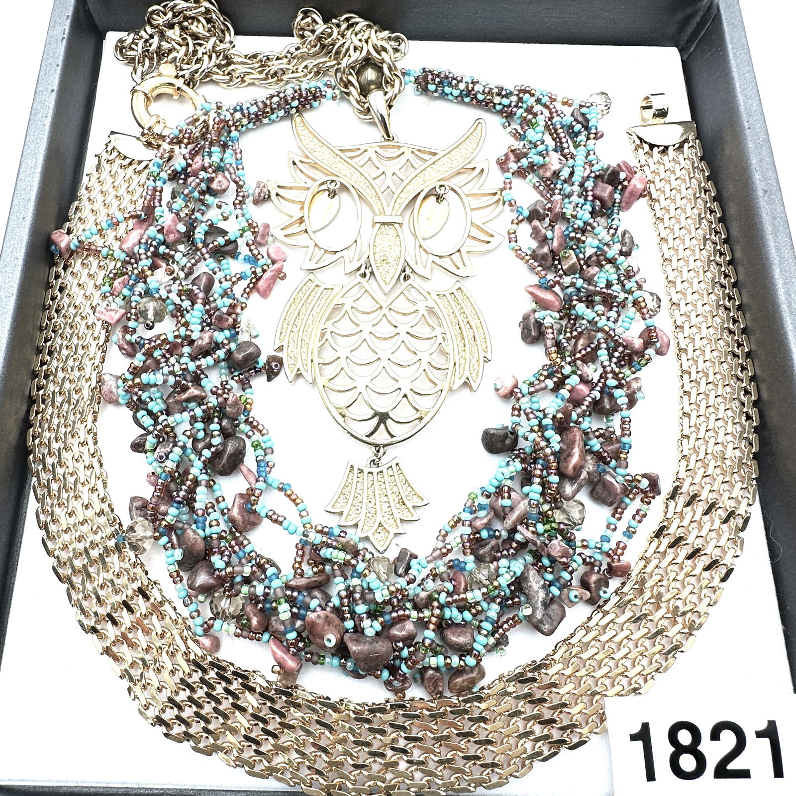 Vintage Jewelry Group Lot Retro Gold Tone Large Owl Pendant Necklace Gold Plated Choker Beaded: Vintage Jewelry Group Lot Retro Gold Tone Large Owl Pendant Necklace Gold Plated Choker Beaded Necklace