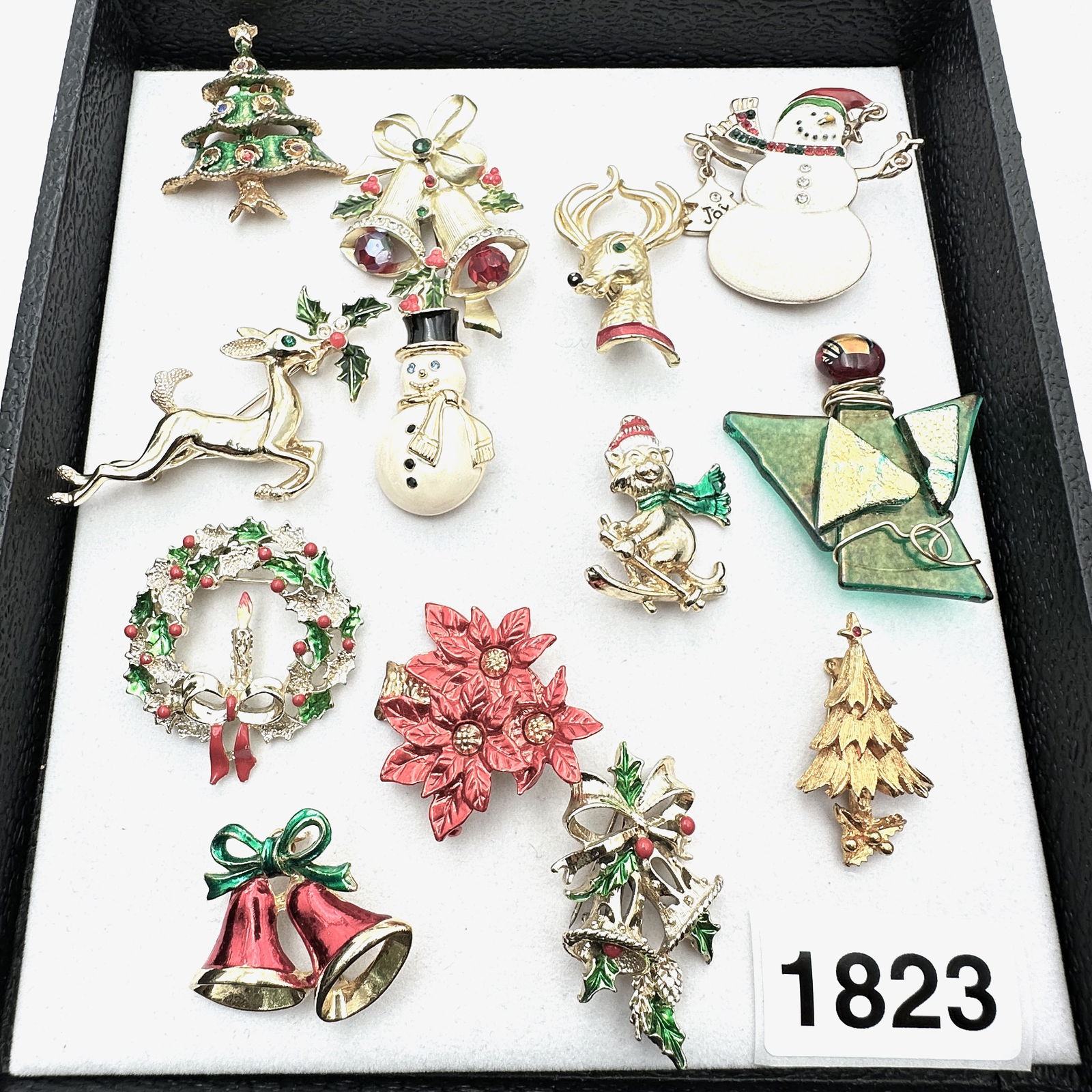 Vintage Jewelry Group Lot Christmas Holiday Brooches Pins Snowman Bells Christmas Tree Reindeer (1 of 2)