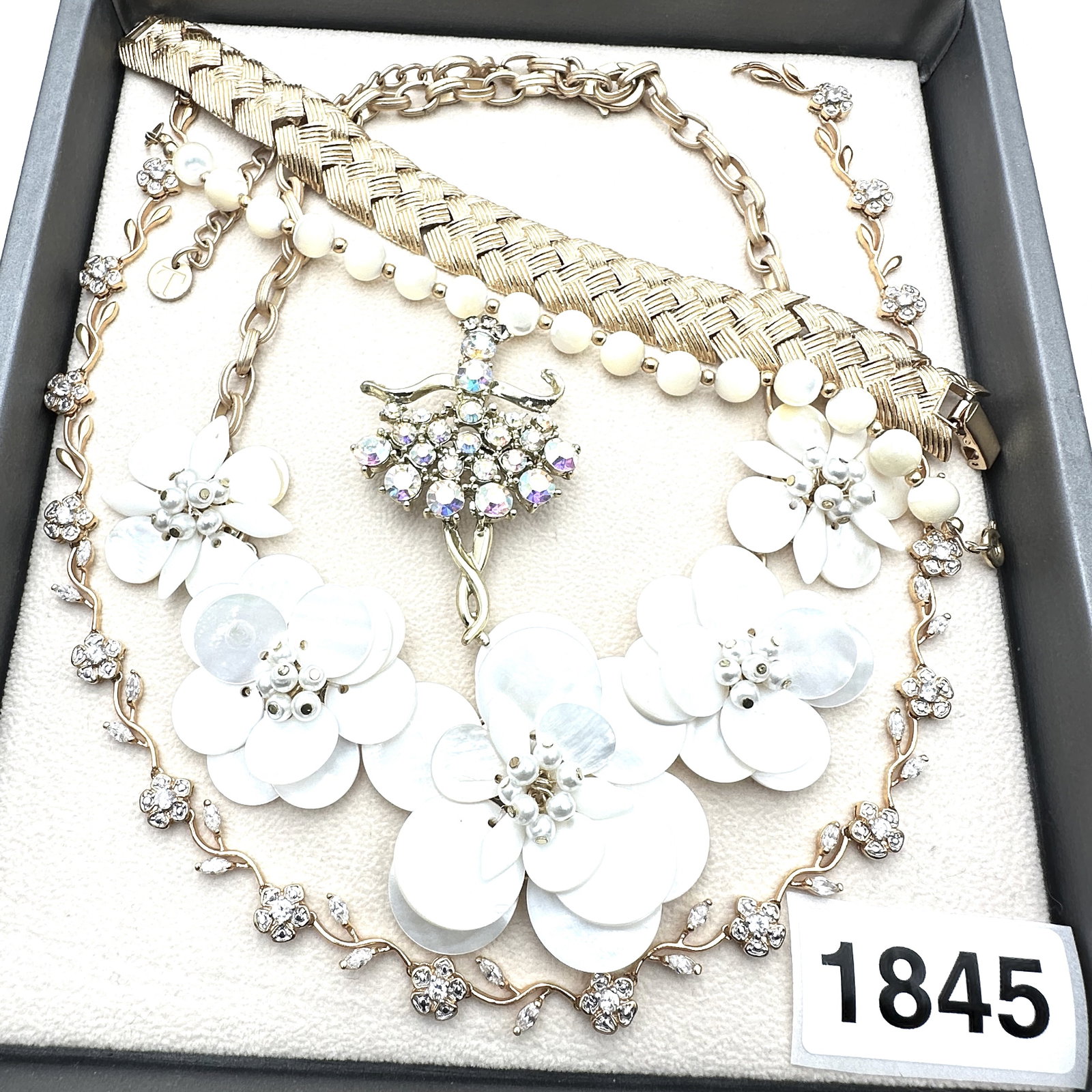 Vintage Jewelry Group Lot Gold Tone Rhinestone Ballerina Brooch Crystal Flower Necklace Bracelets: Vintage Jewelry Group Lot Gold Tone Rhinestone Ballerina Brooch Crystal Flower Necklace Bracelets Pearl