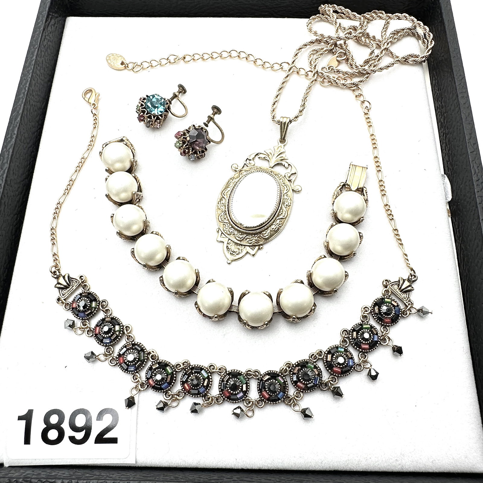 Vintage Jewelry Group Czech Glass Earrings Crystal Necklace Faux Pearl Bracelet 1928 Pendant: Vintage Jewelry Group Czech Glass Earrings Crystal Necklace Faux Pearl Bracelet 1928 Pendant Necklace