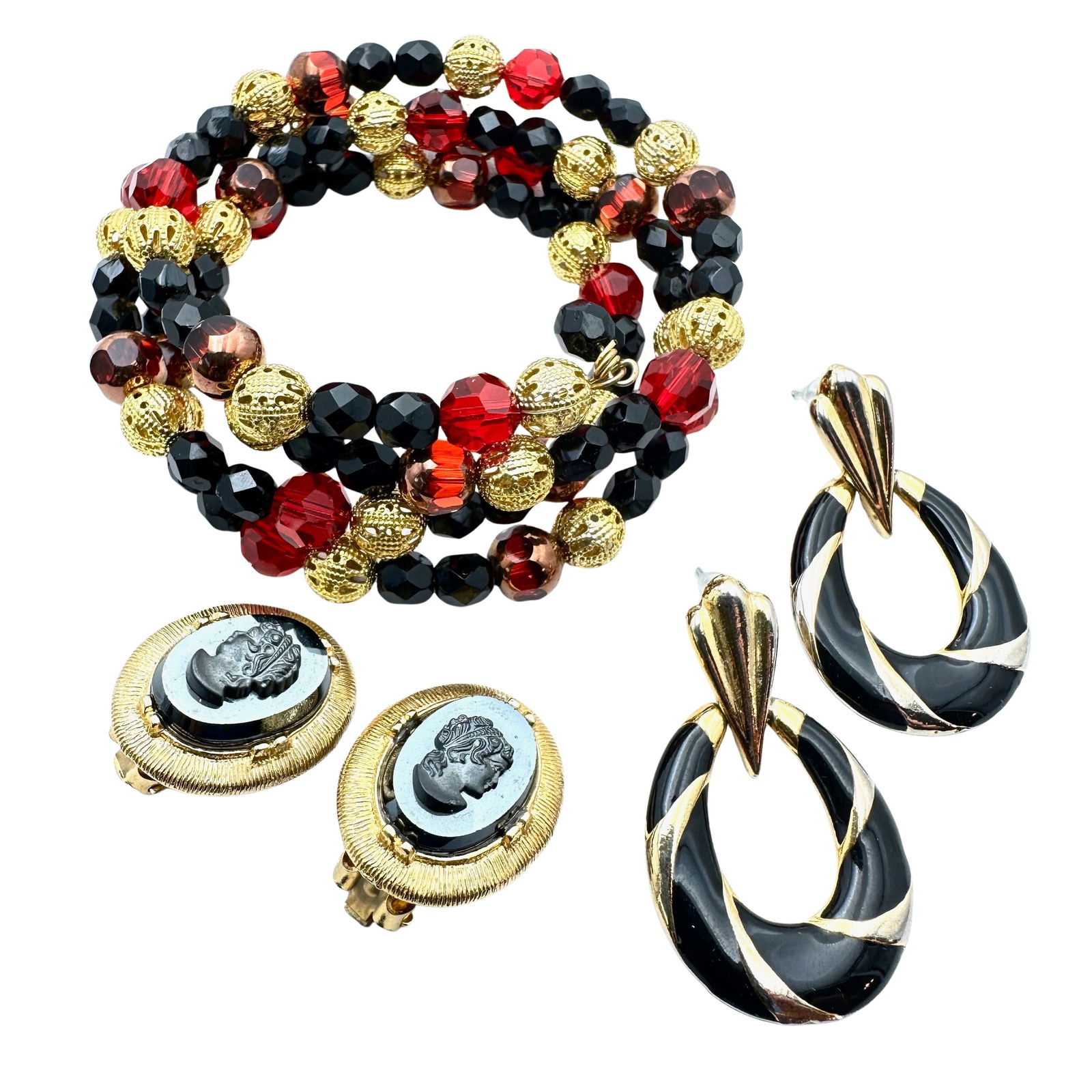 Vintage Red Black Glass Bead Coil Bracelet Coordinating Pierced and Clip Earrings (1 of 2)