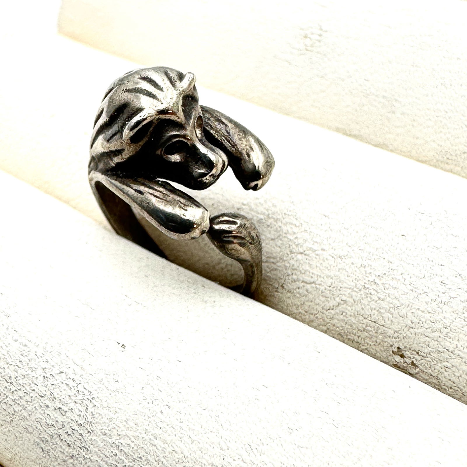Vintage Lion Sterling Silver Ring Size Adjustable Set at 6 (1 of 2)