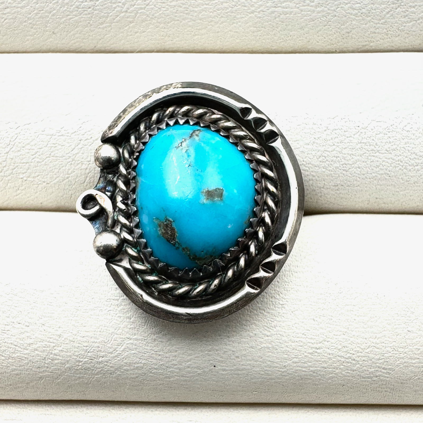 Vintage Native American Turquoise Sterling Silver Ring Size 5.5 Weight 9.1 Grams (1 of 2)