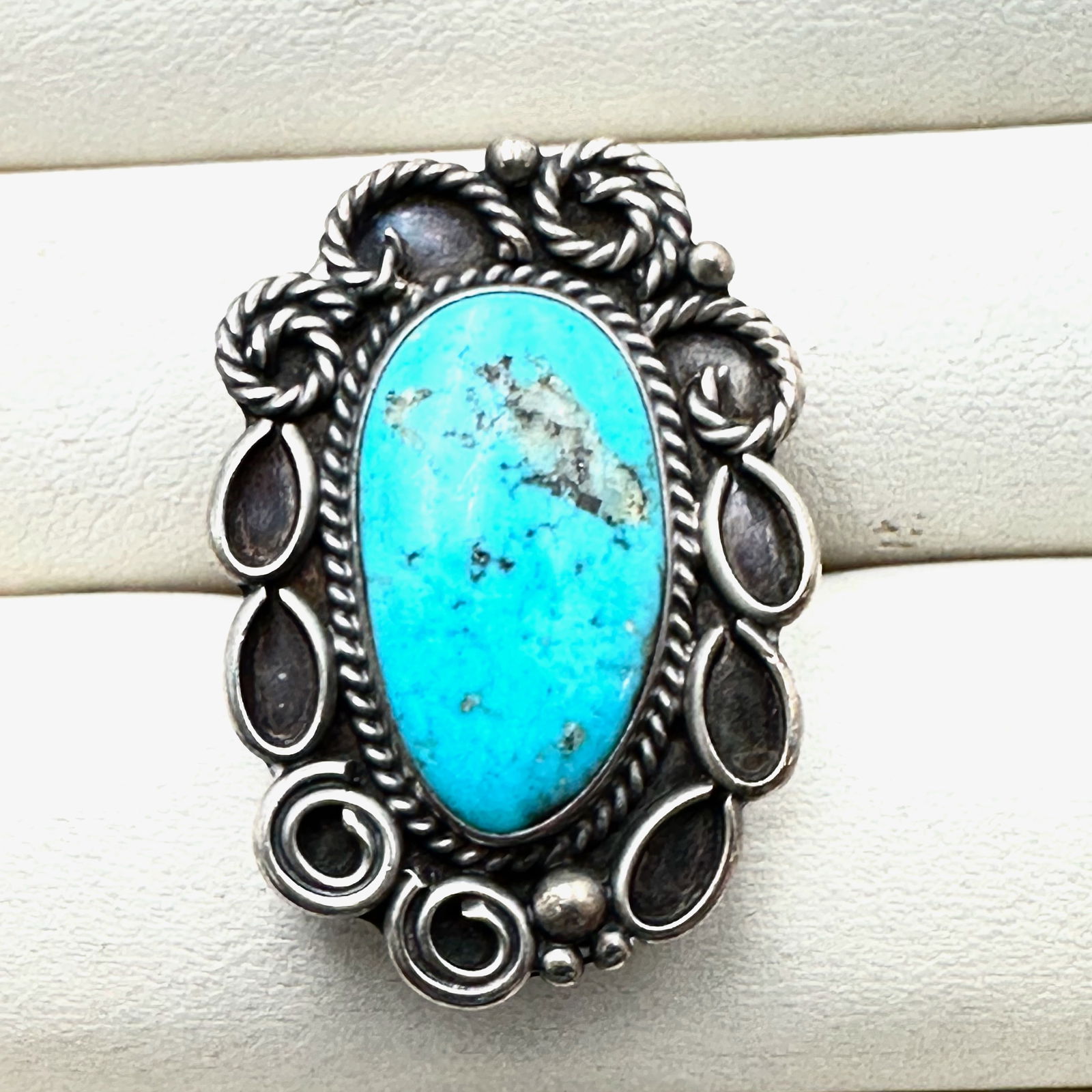 Vintage Native American Blue Turquoise Sterling Silver Ring Size 7 Weight 10.3 Grams (1 of 2)