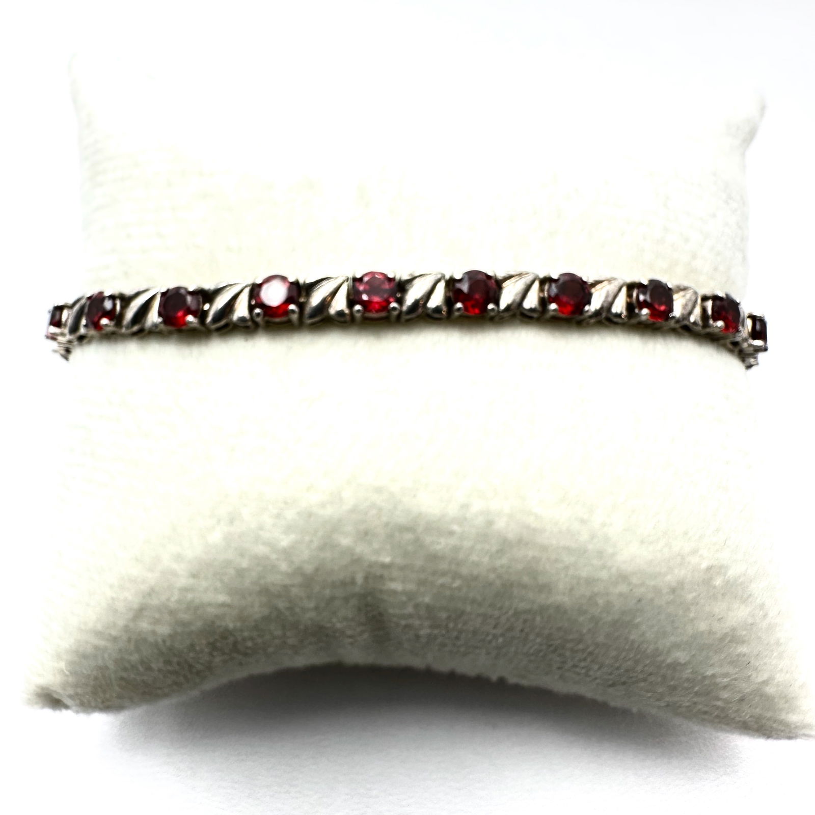 Red Garnet Sterling Silver Tennis Bracelet 7.5 Inch 13.4 Grams (1 of 2)