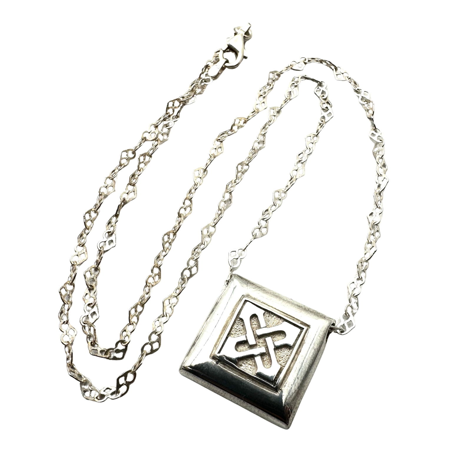 Irish Celtic Sterling Silver Pendant Necklace 17 Inch Weight 7.4 Grams (1 of 2)