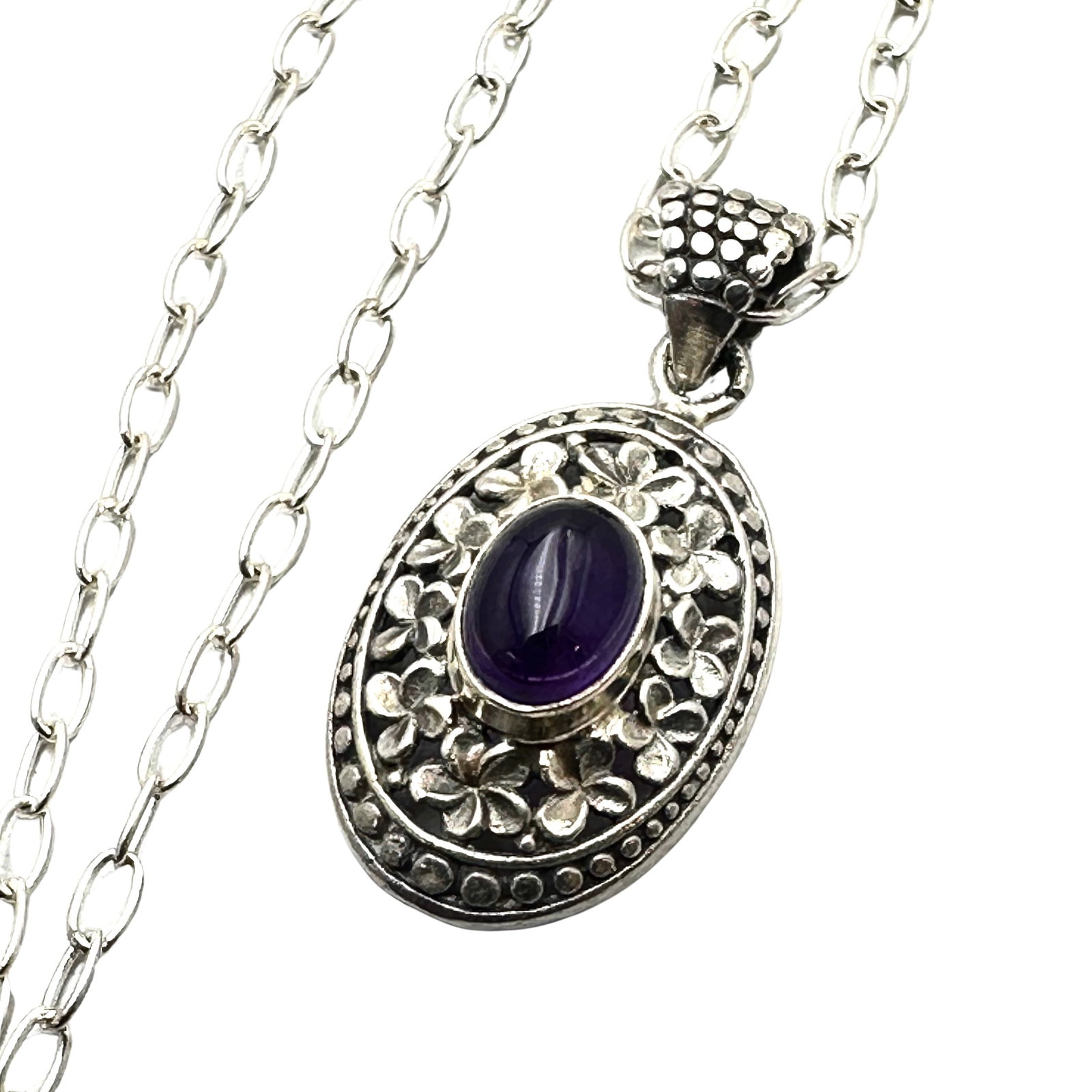 Purple Amethyst Pendant Sterling Silver Necklace 18 Inch Chain 6.6 Grams: Purple Amethyst Pendant Sterling Silver Necklace 18 Inch Chain 6.6 Grams