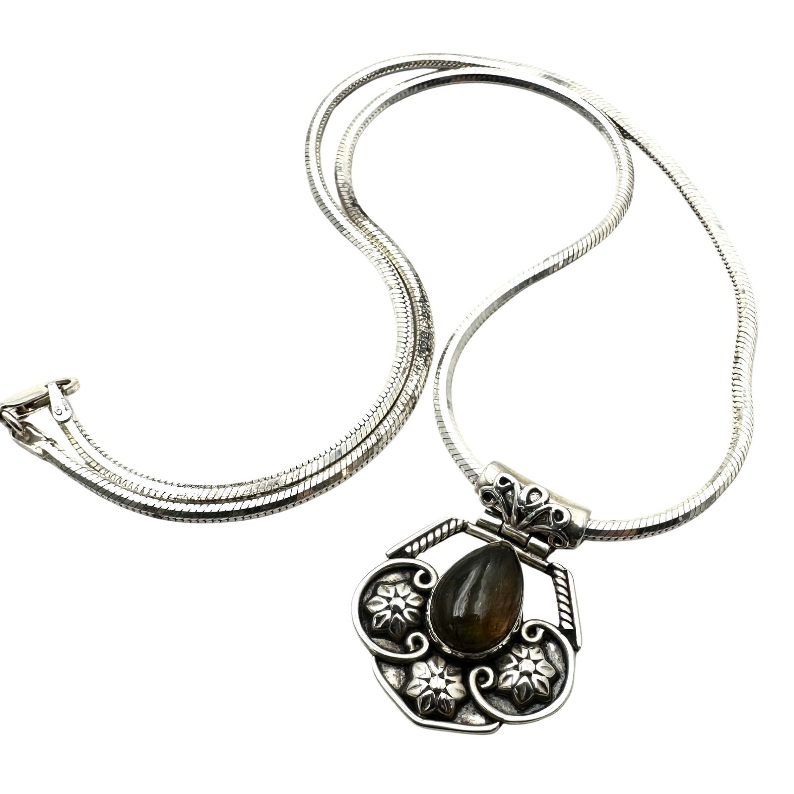 Green Gemstone Pendant Sterling Silver Necklace Chain 18 Inch Weight 16 Grams (1 of 2)