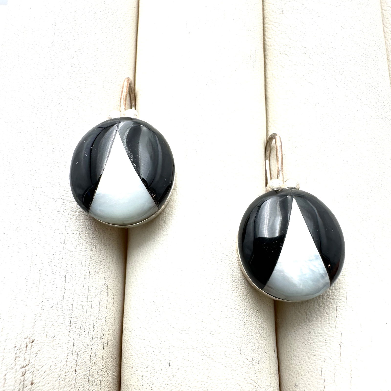 Vintage Joseph Esposito Black Onyx And Pearl Sterling Silver Pierced 1 Inch Earrings (1 of 2)