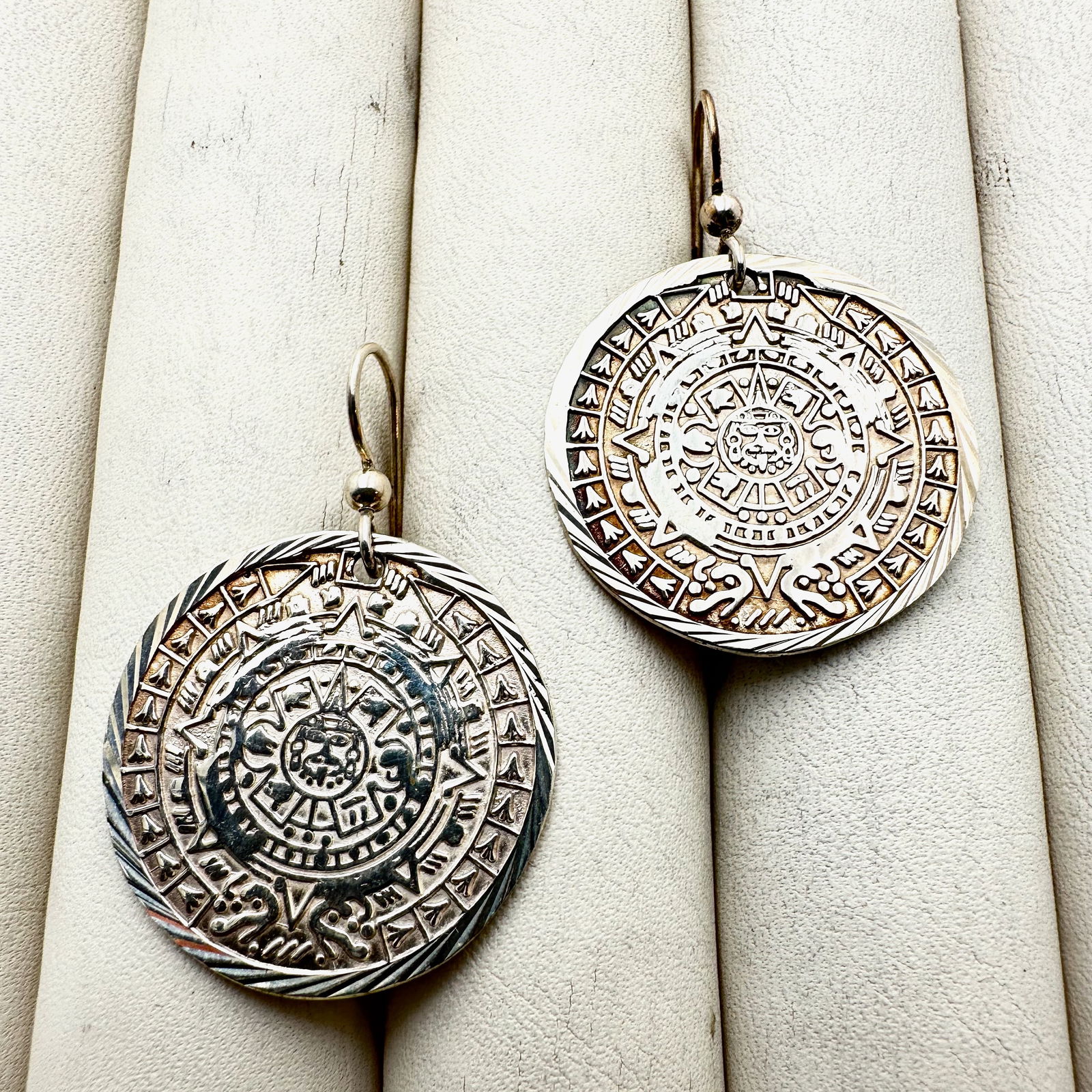 CII Mexico Sterling Silver Aztec Design Pierced Earrings 1.5 Inch 10 Grams (1 of 2)