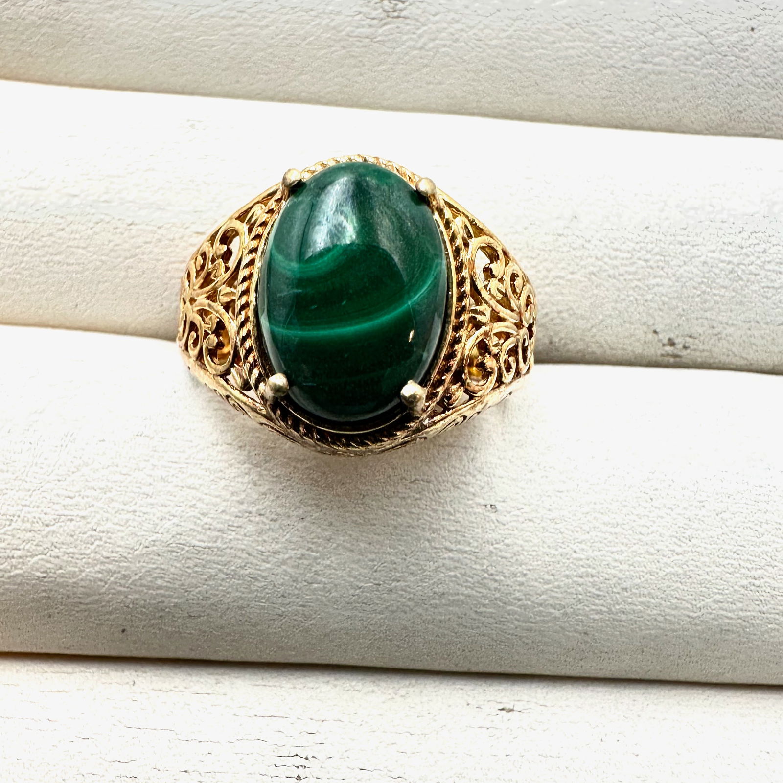 Green Malachite Gemstone Gold Over Sterling Silver Ring Size 9 Weight 8.4 Grams Original Tag: Green Malachite Gemstone Gold Over Sterling Silver Ring Size 9 Weight 8.4 Grams Original Tag