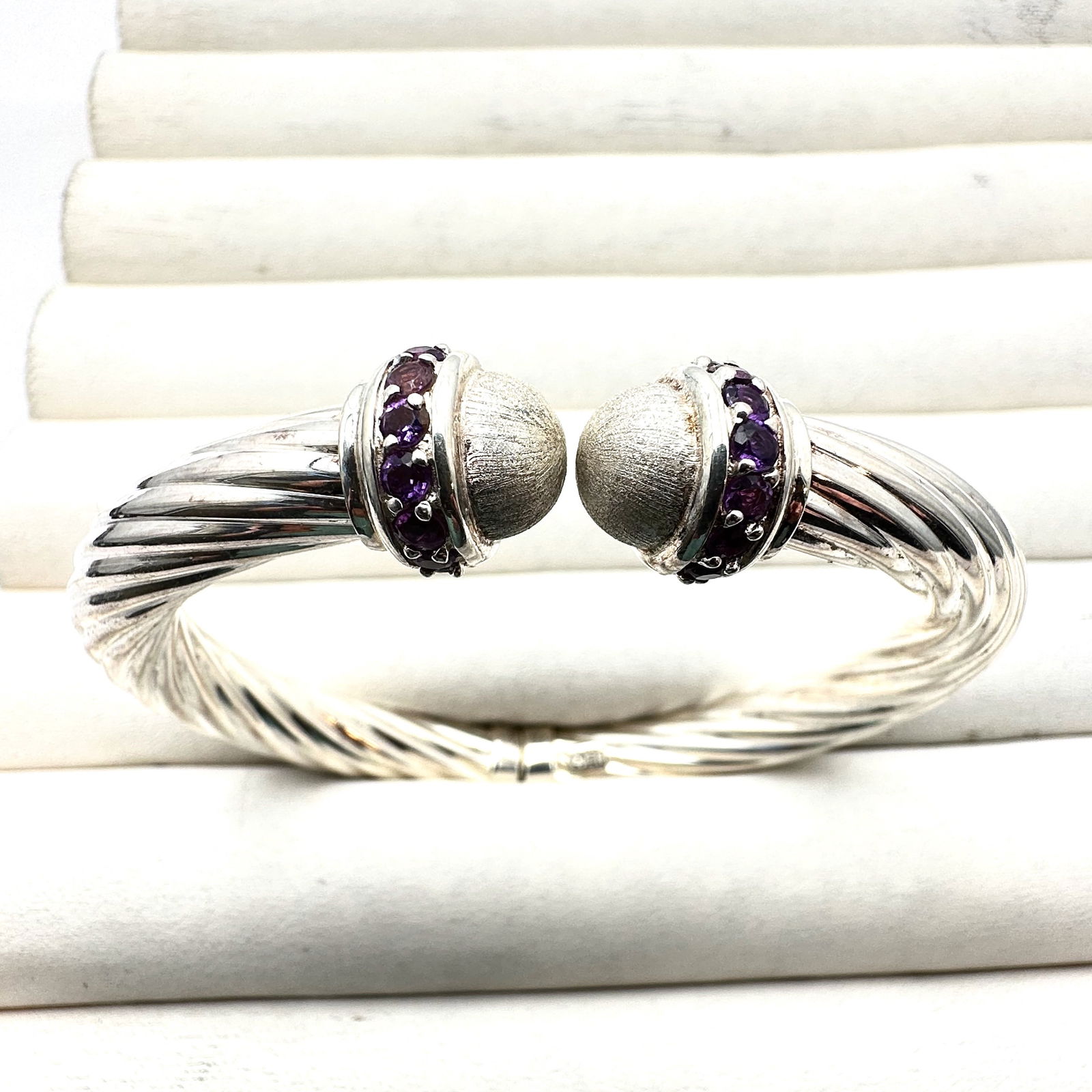 Italy Purple Amethyst Sterling Silver Hinged Bangle Bracelet Size7 Inch Weight 23 Grams (1 of 2)