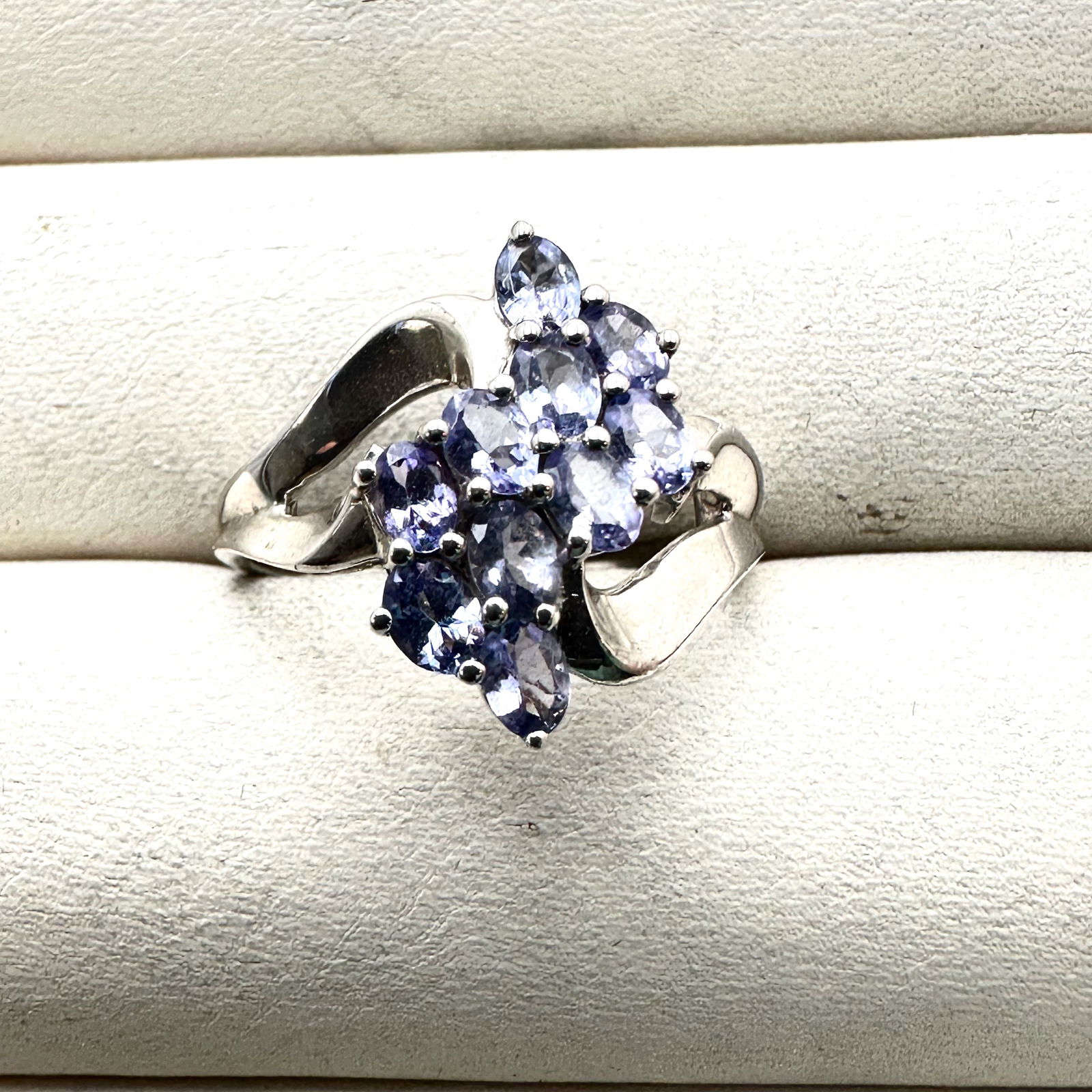 Purple Tanzanite Cluster Sterling Silver Ring Size 10 Weight 4.3 Grams (1 of 2)