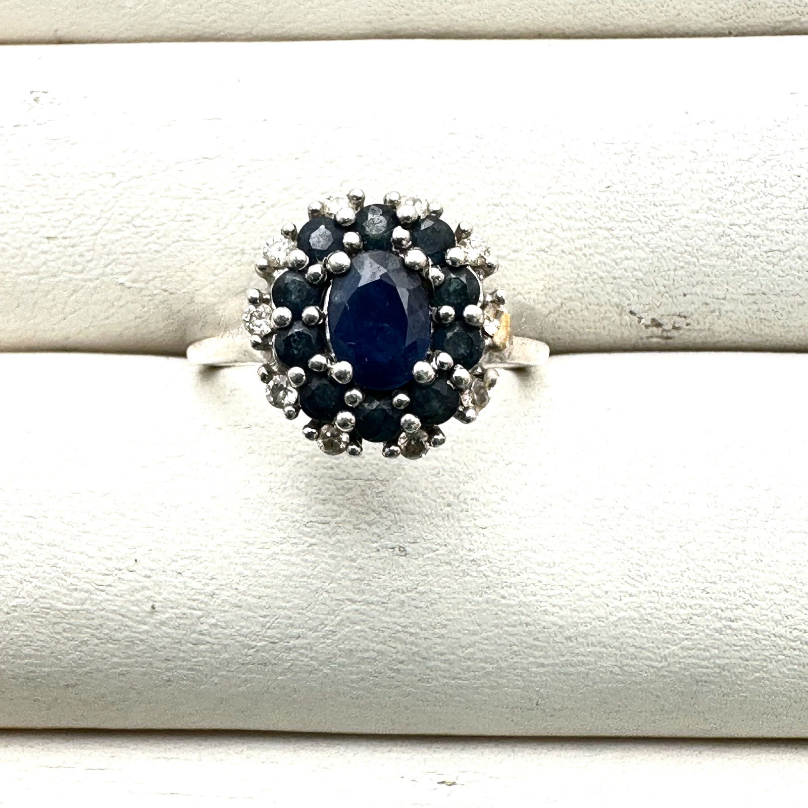 Blue Sapphire Sterling Silver Ring Size 7 Weight 4 Grams (1 of 2)