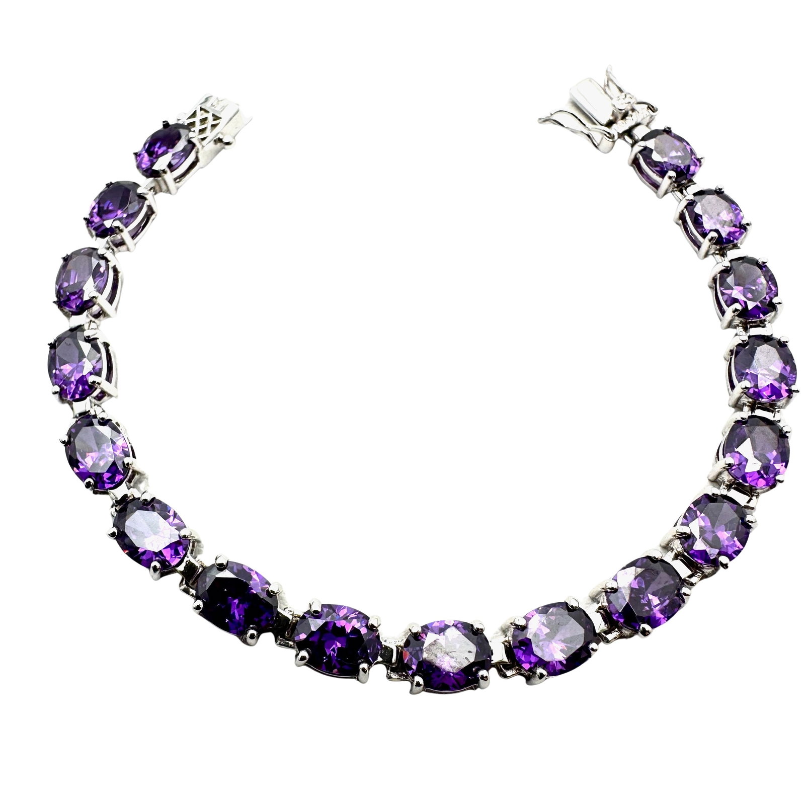Purple Gemstone Sterling Silver Tennis Bracelet 7 Inch Weight 18 Grams Pristine Condition: Purple Gemstone Sterling Silver Tennis Bracelet 7 Inch Weight 18 Grams Pristine Condition