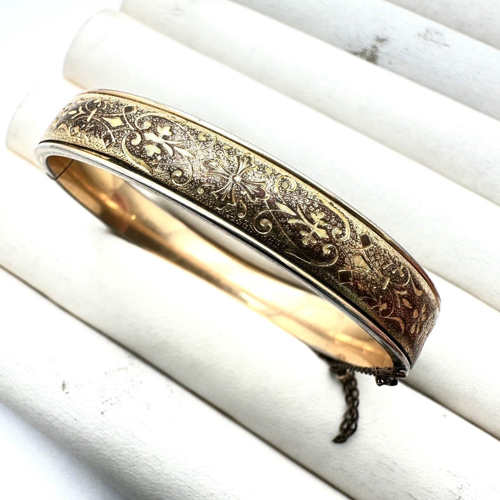 Antique Victorian Gold Filled Hinged Bangle Bracelet 6 3/4 Inch (1 of 2)