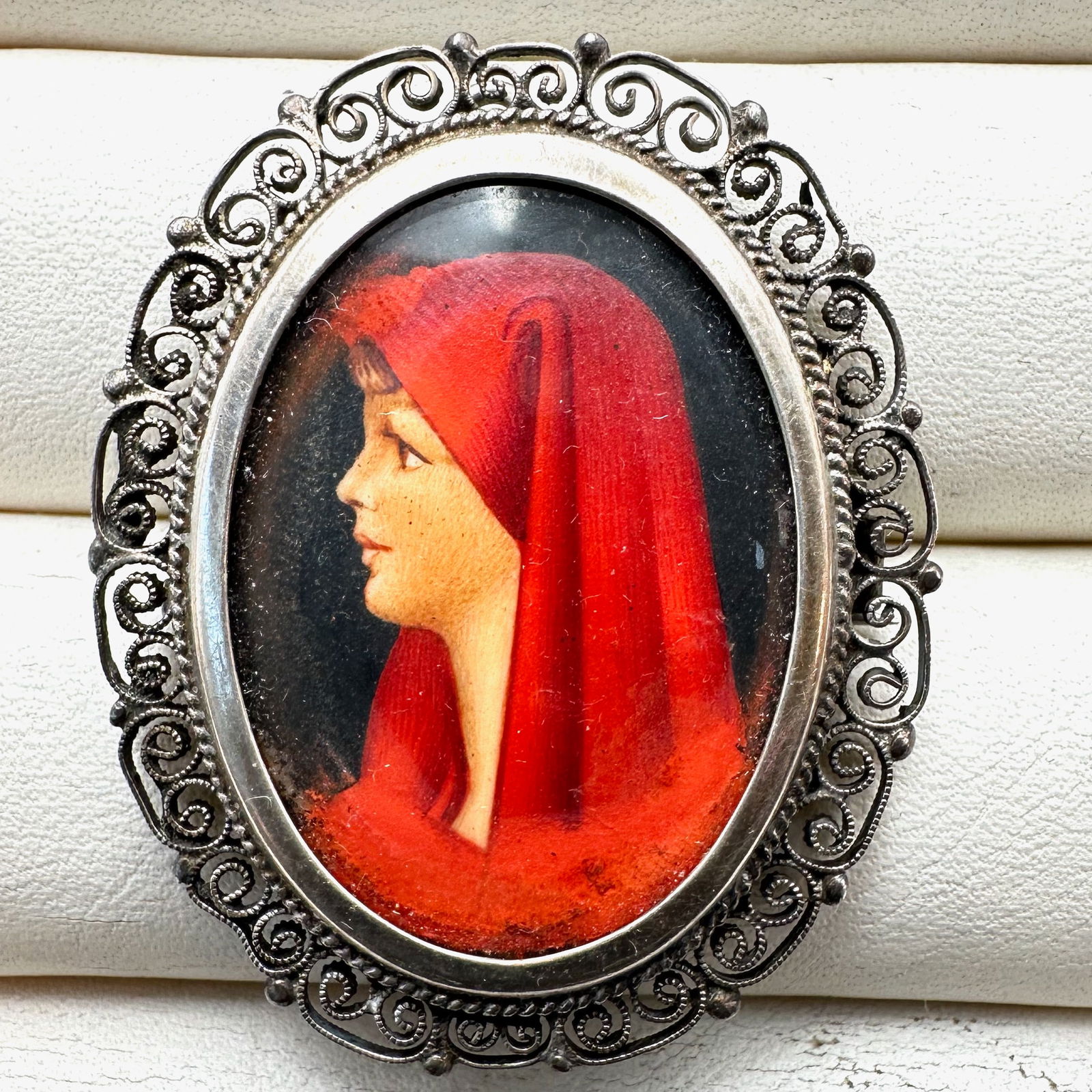 Antique 800 Silver Hand Painted Portrait Under Glass Filigree Brooch Pin 1.5 Inch (1 of 2)