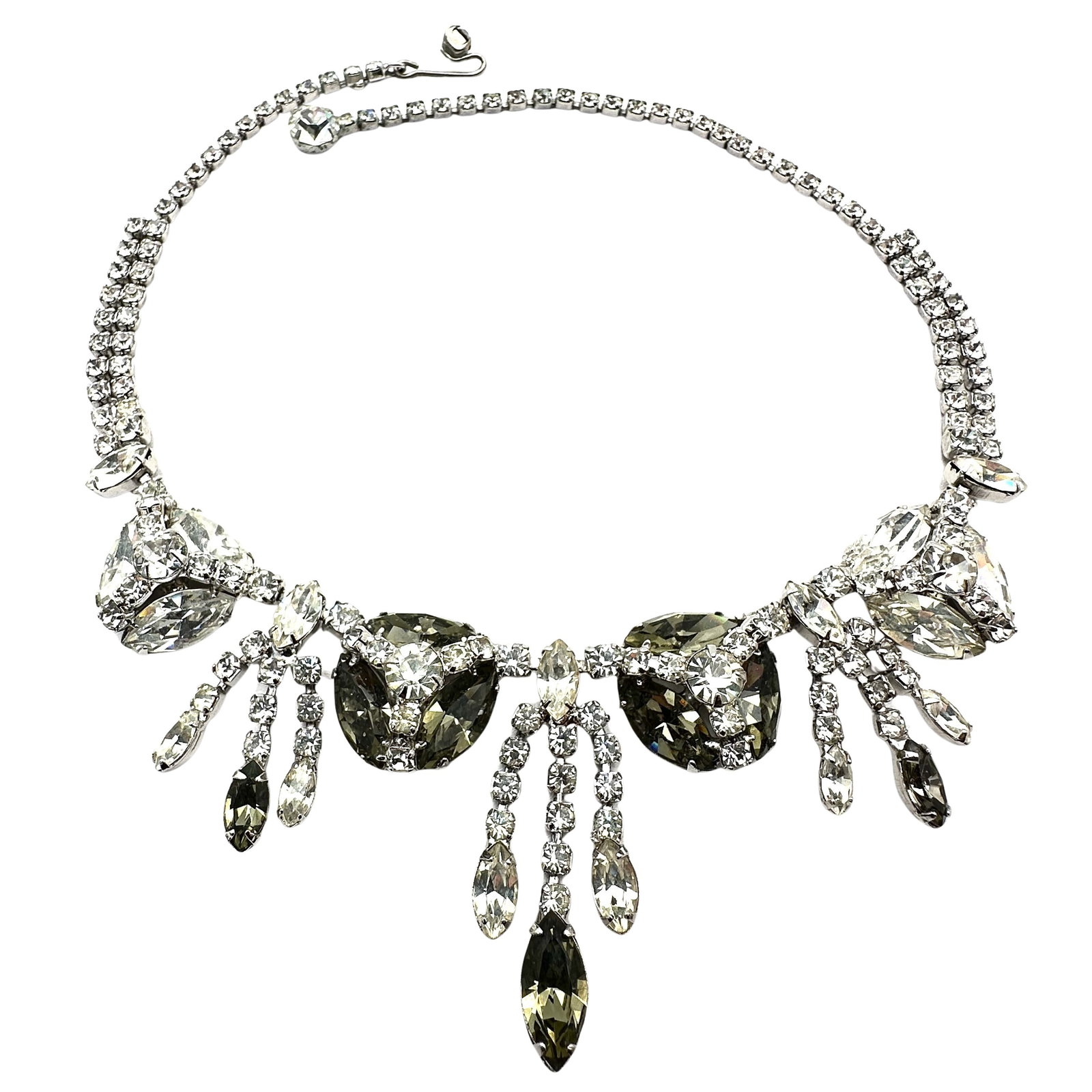 Vintage High End Grey and Clear Glass Rhinestone Silver Tone Necklace 15 Inch: Vintage High End Grey and Clear Glass Rhinestone Silver Tone Necklace 15 Inch